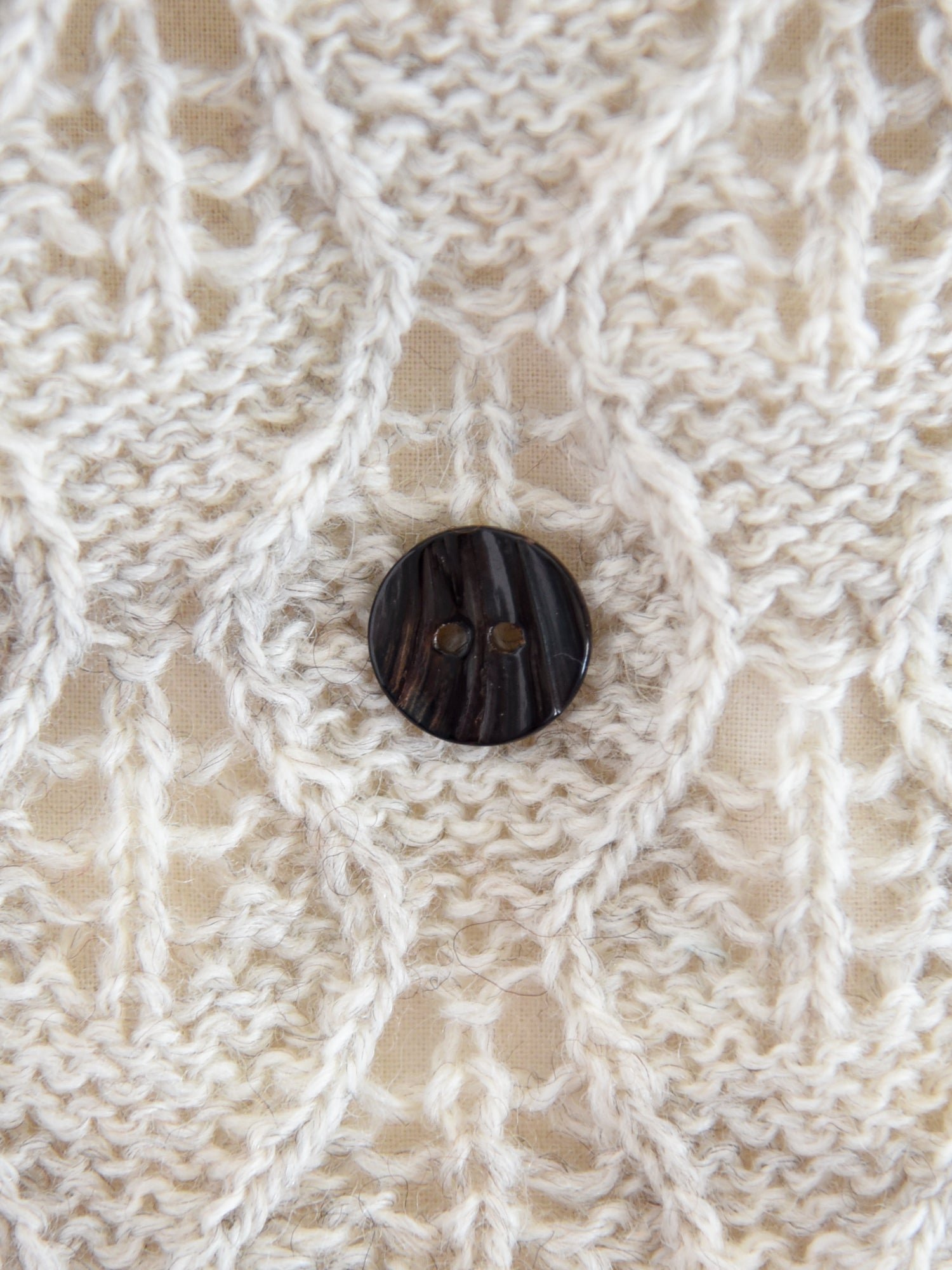 Brown Mussel Button