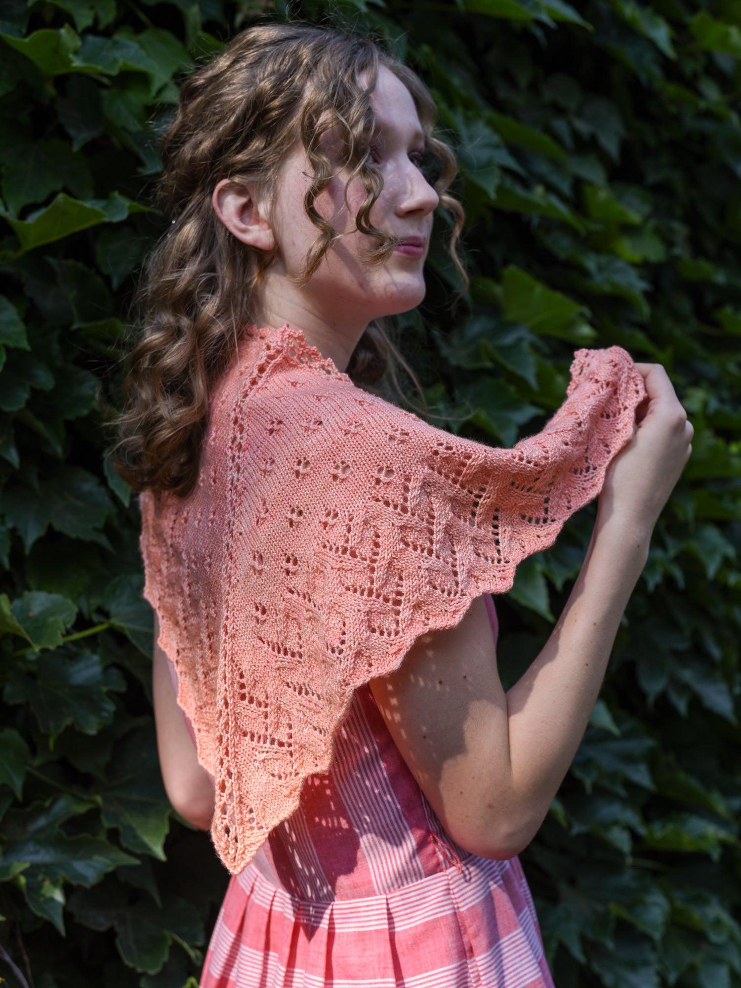 Budding Apple <br/><small>knitting pattern</small>