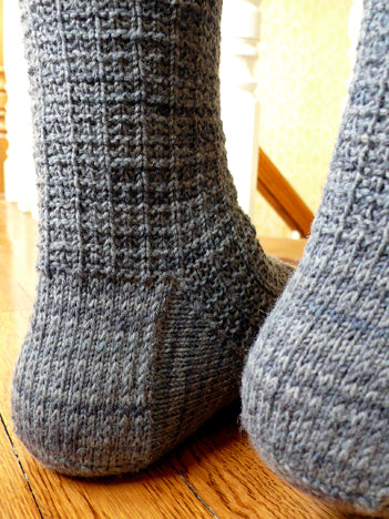 Gridiron socks <br/><small>knitting pattern</small>