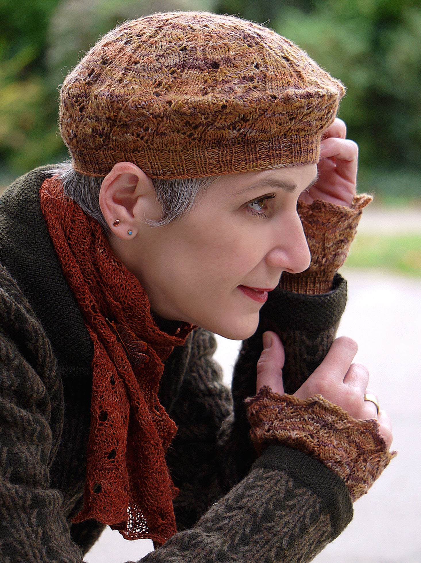 Hellebores Lace Beret and Wristlet Set <br/><small>knitting pattern</small>