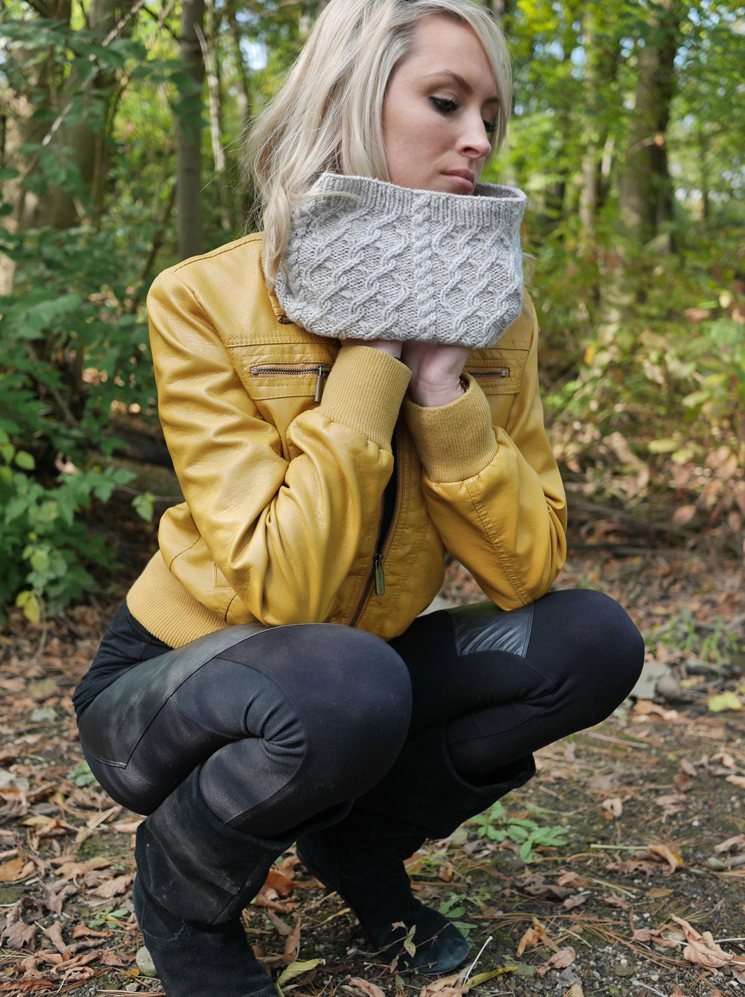 Hoegaarden Set - Mitts, Headband and Cowl <br/><small>knitting pattern</small>