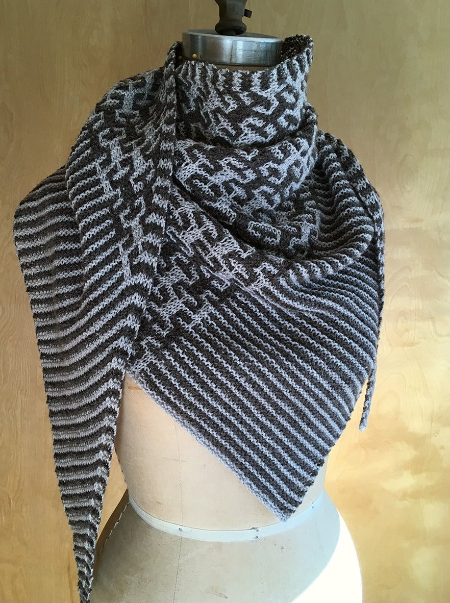 Hypnotik Shawl <br/><small>knitting pattern</small>