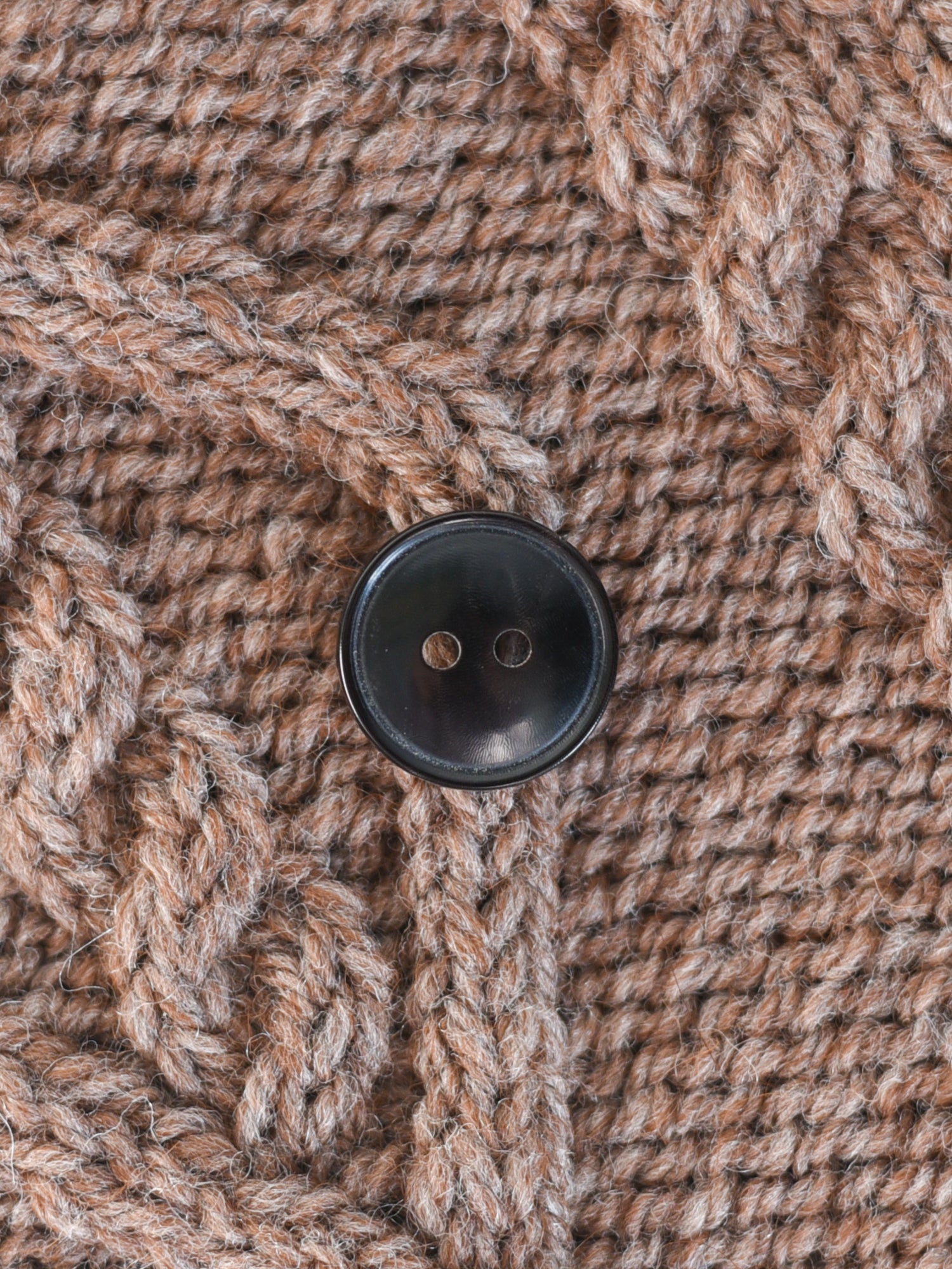 Jordan <br/><small>18mm Buffalo Horn Button</small>