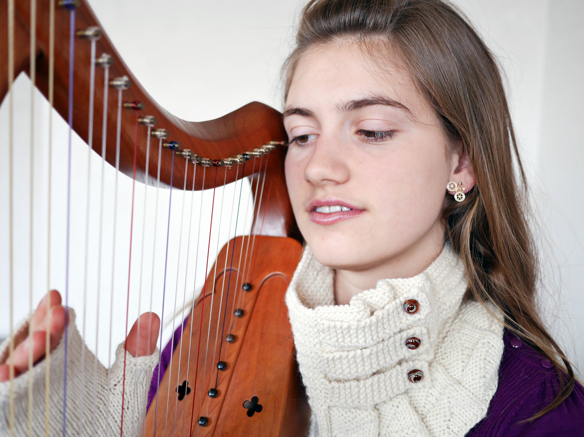 Kiltie Cowl and Mitts <br/><small>knitting pattern</small>