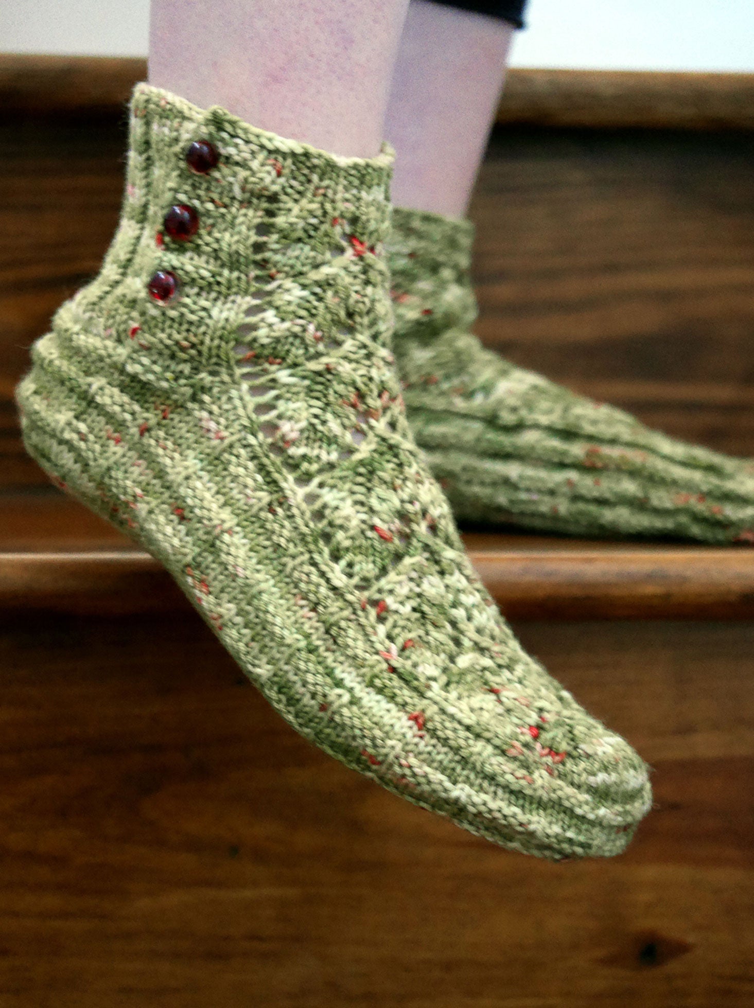 Mistle Toes <br/><small>knitting pattern</small>