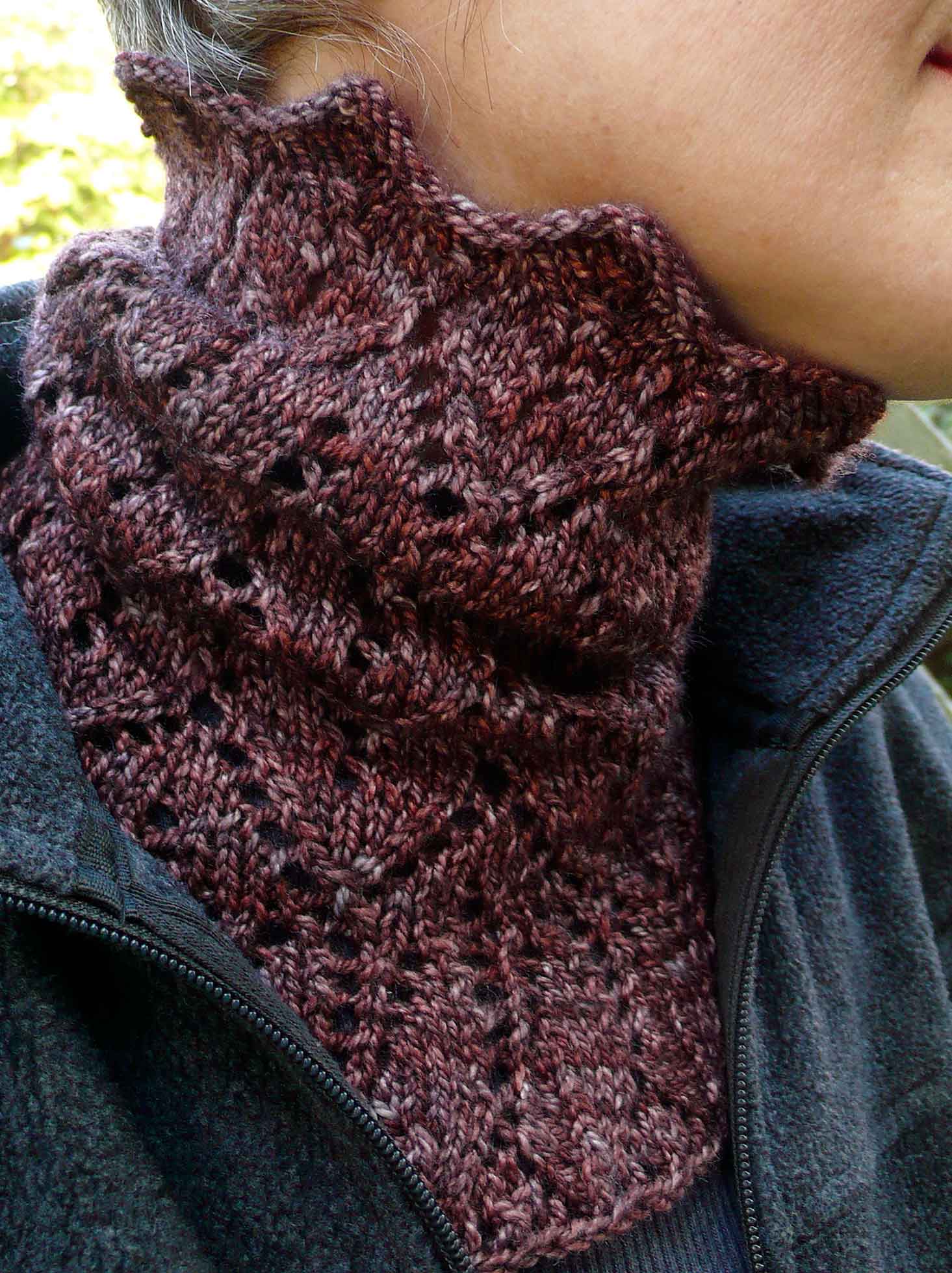 Poinsettia <br/><small>knitting pattern</small>
