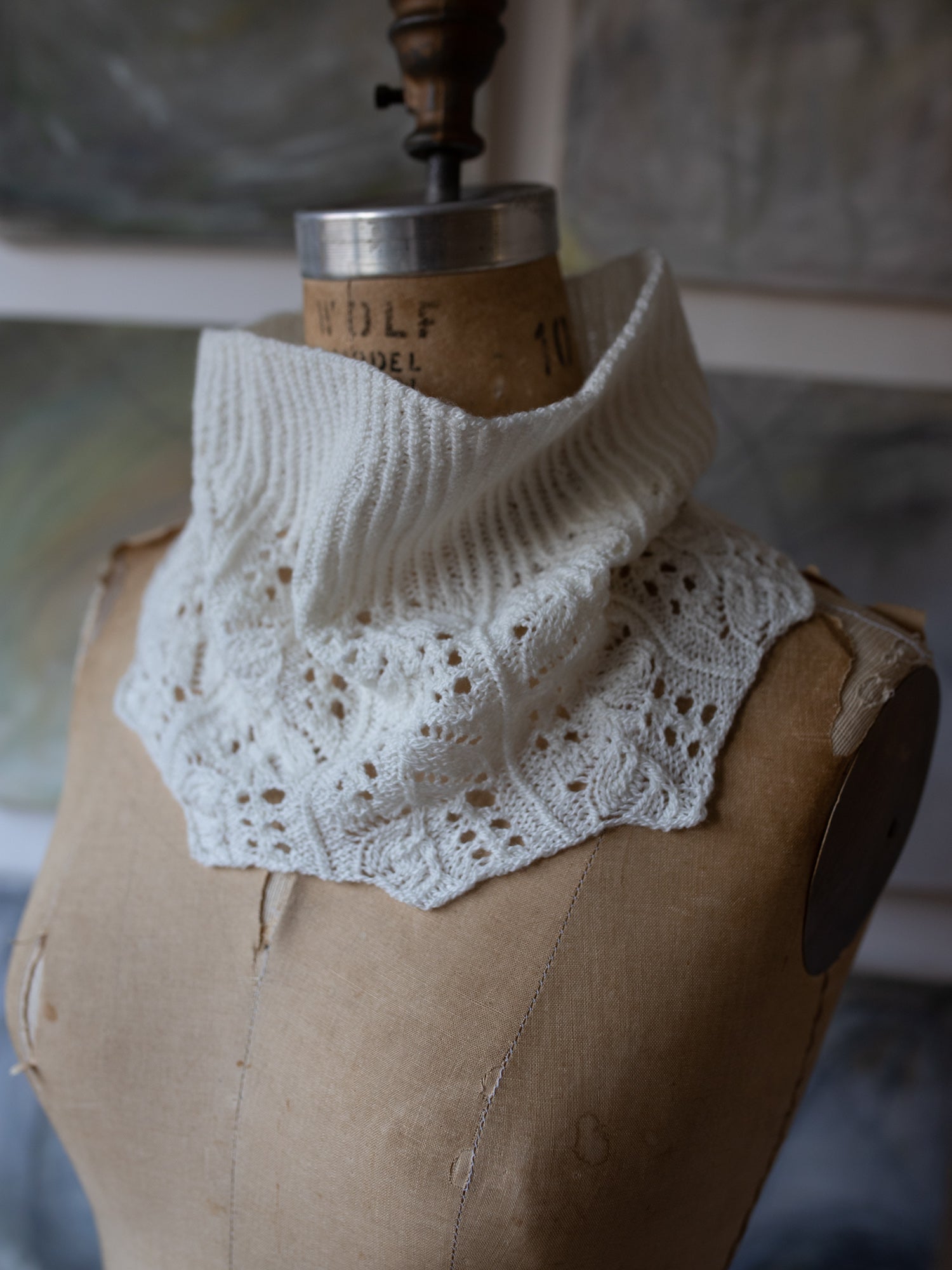 Serrulata Cowl <br/><small>knitting pattern</small>