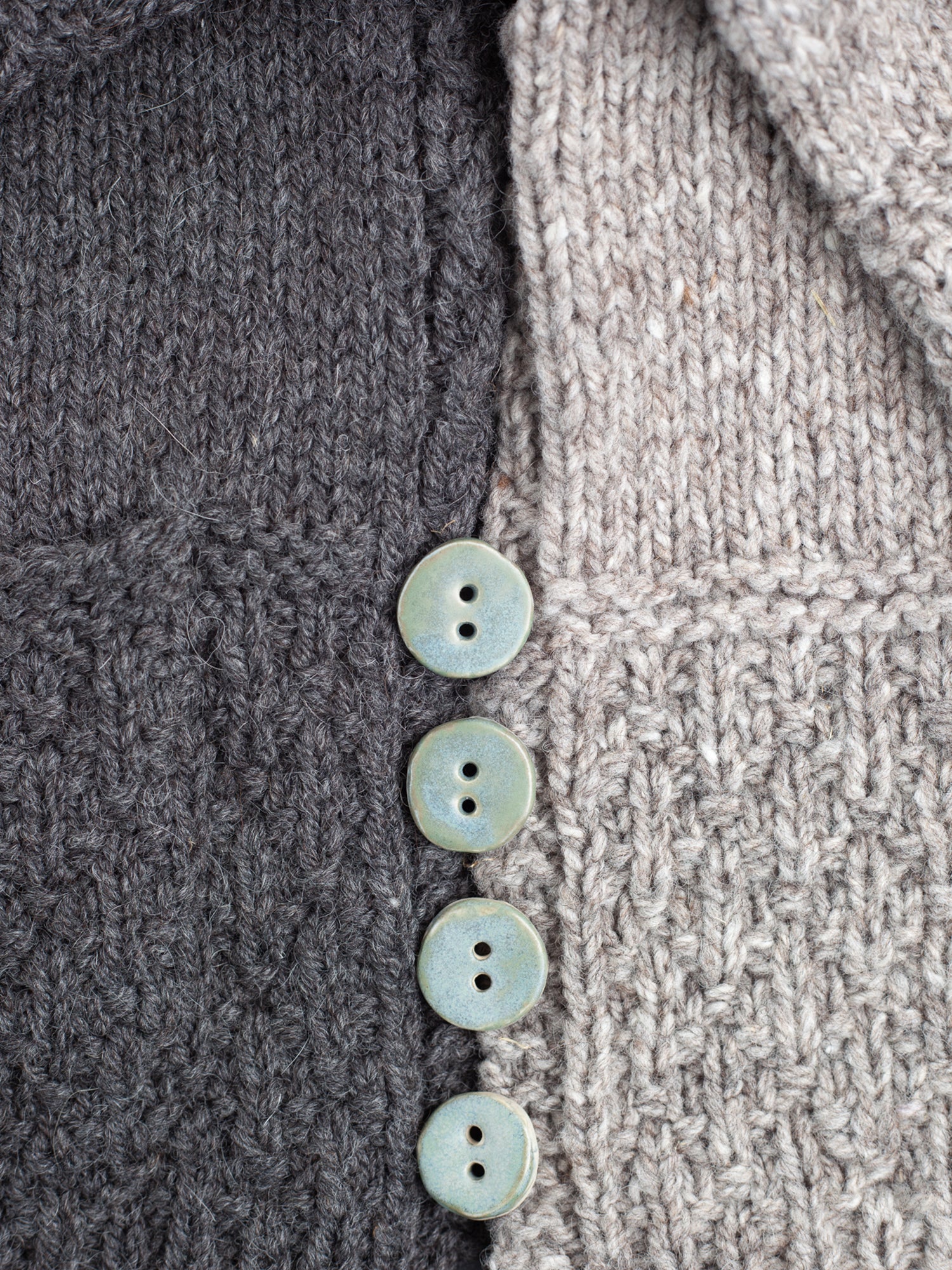 Linda's Buttons Frost Blue