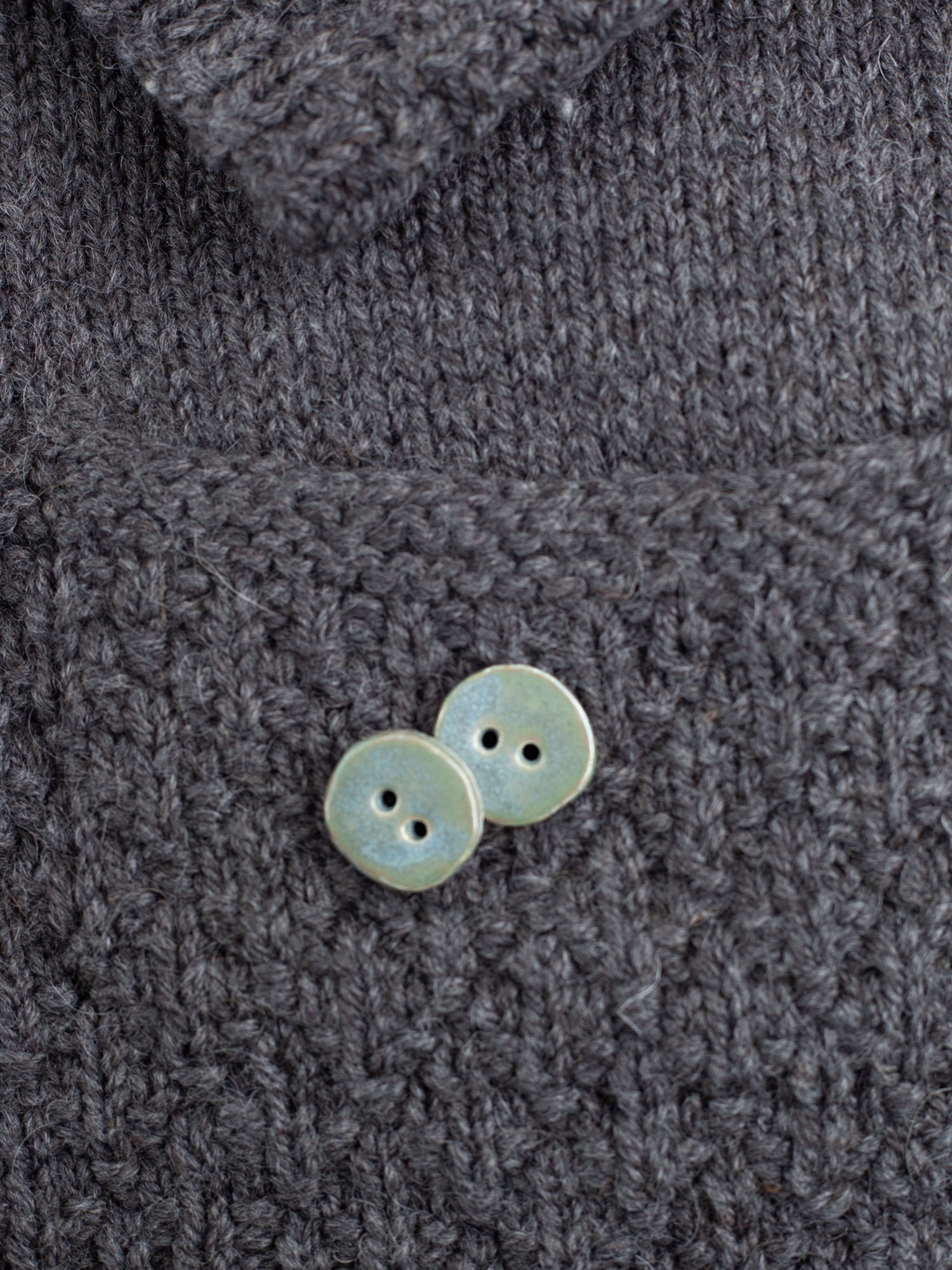 Linda's Buttons Frost Blue