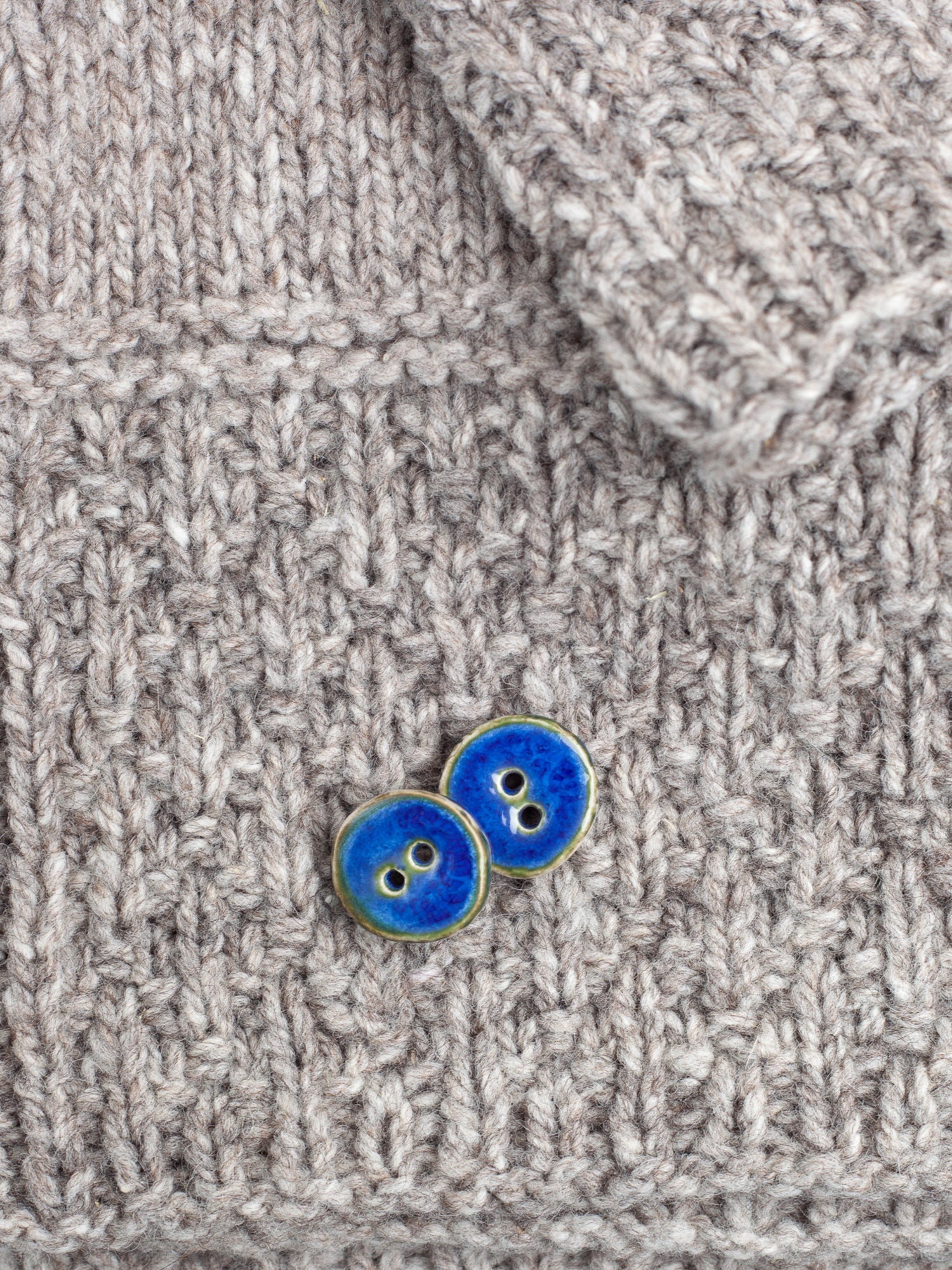 Linda's Buttons Ocean Blue