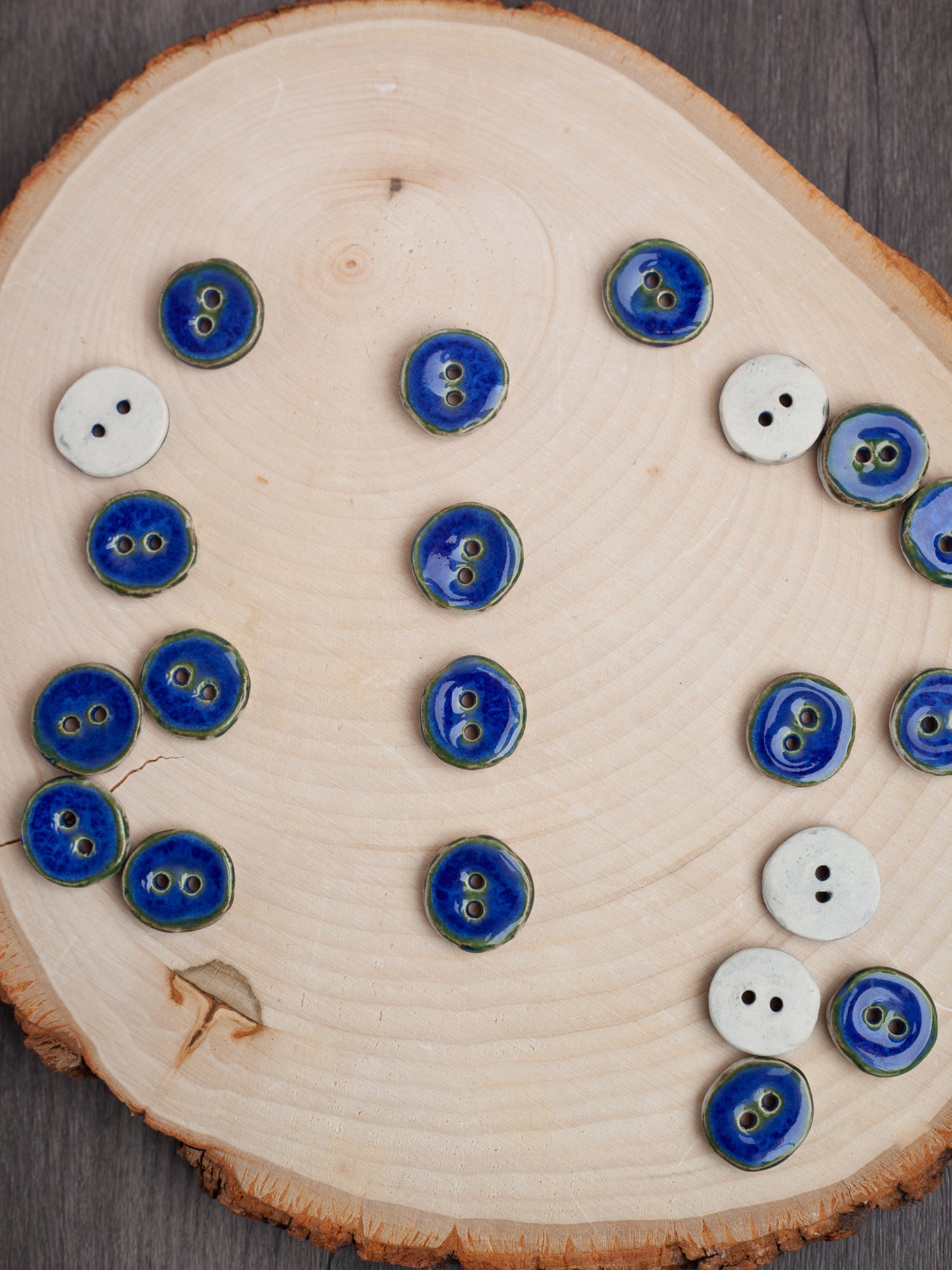 Linda's Buttons Ocean Blue