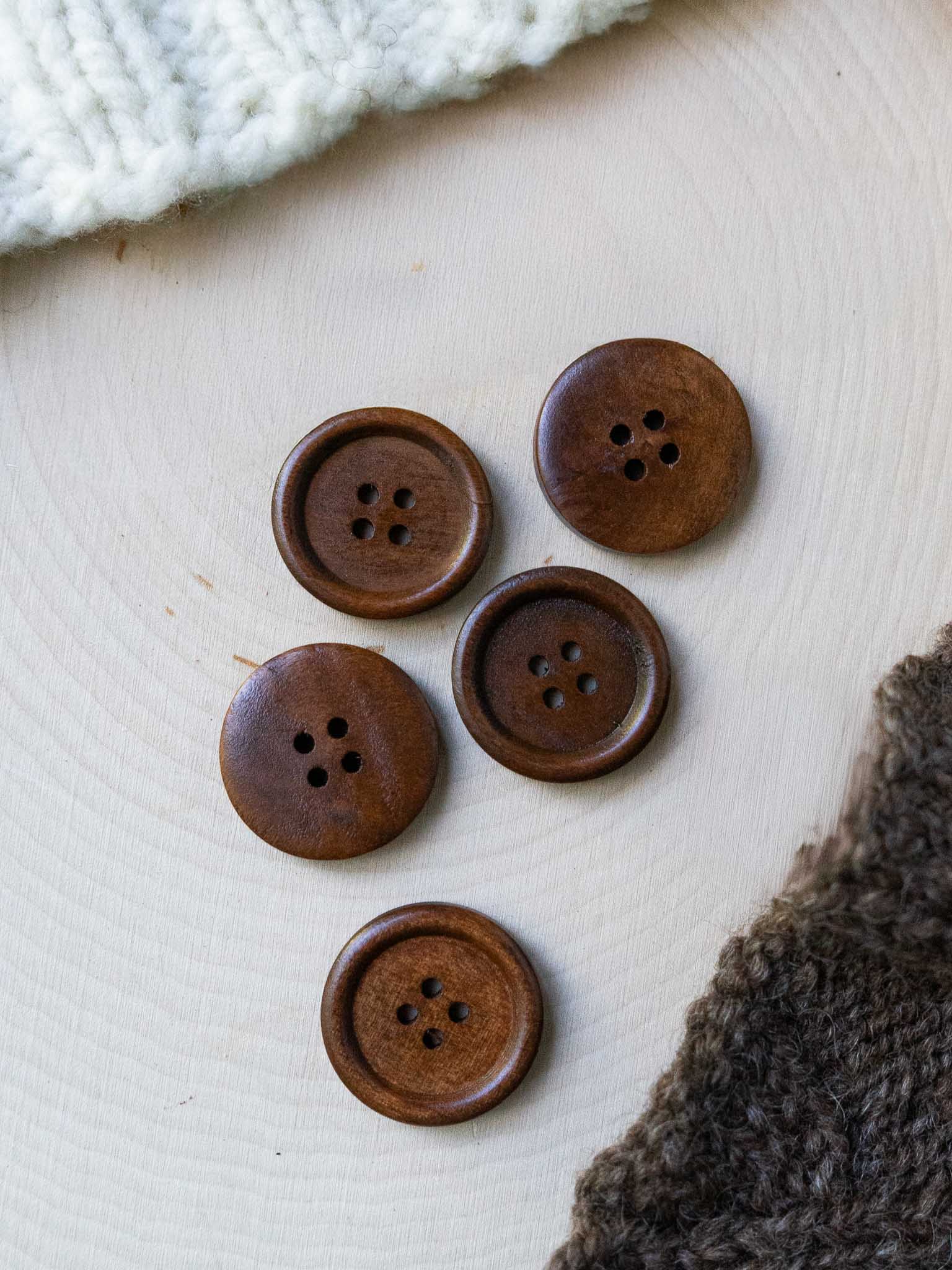 Acorn <br/><small>25mm Wooden Button</small>
