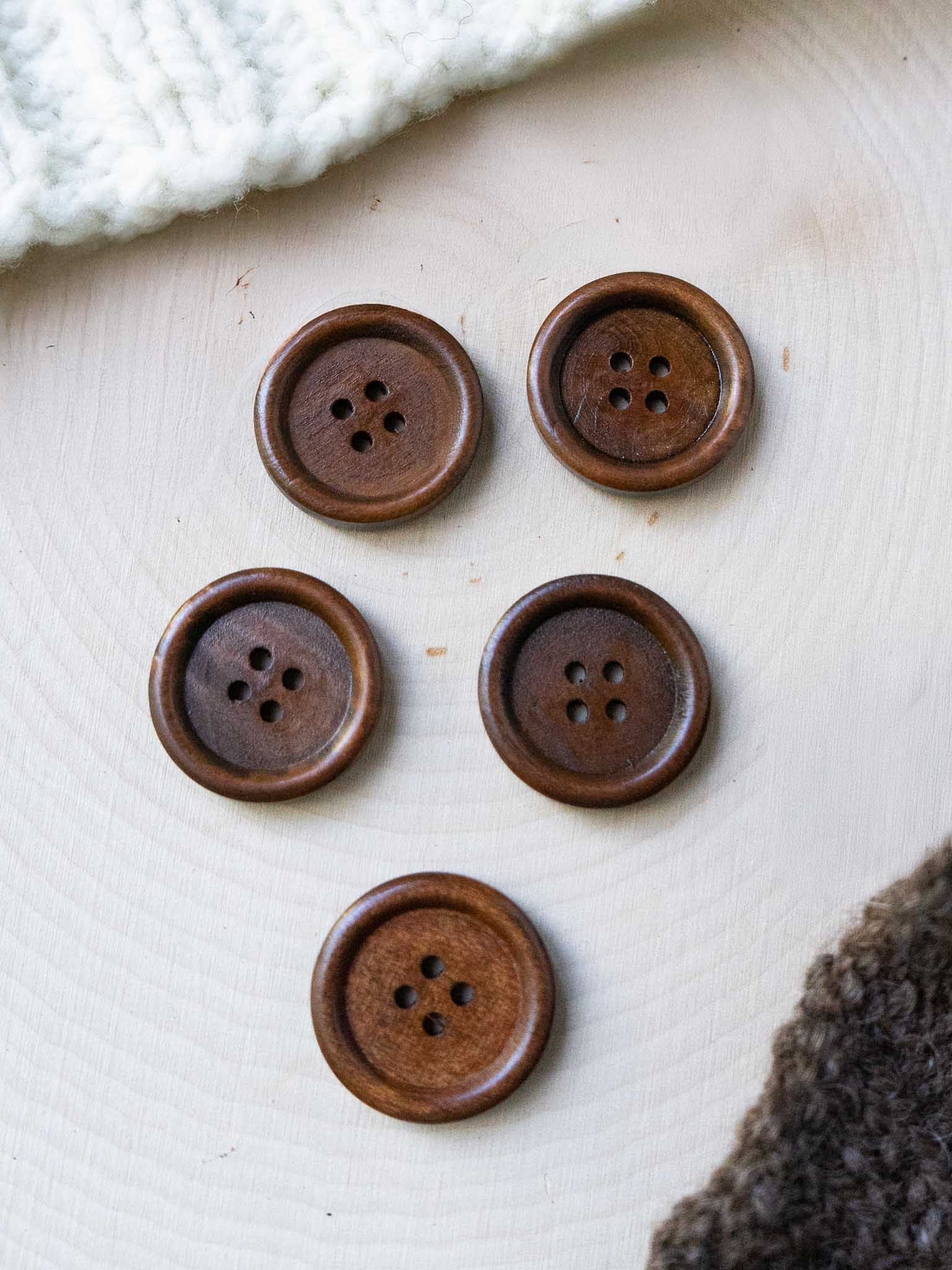 Acorn <br/><small>25mm Wooden Button</small>