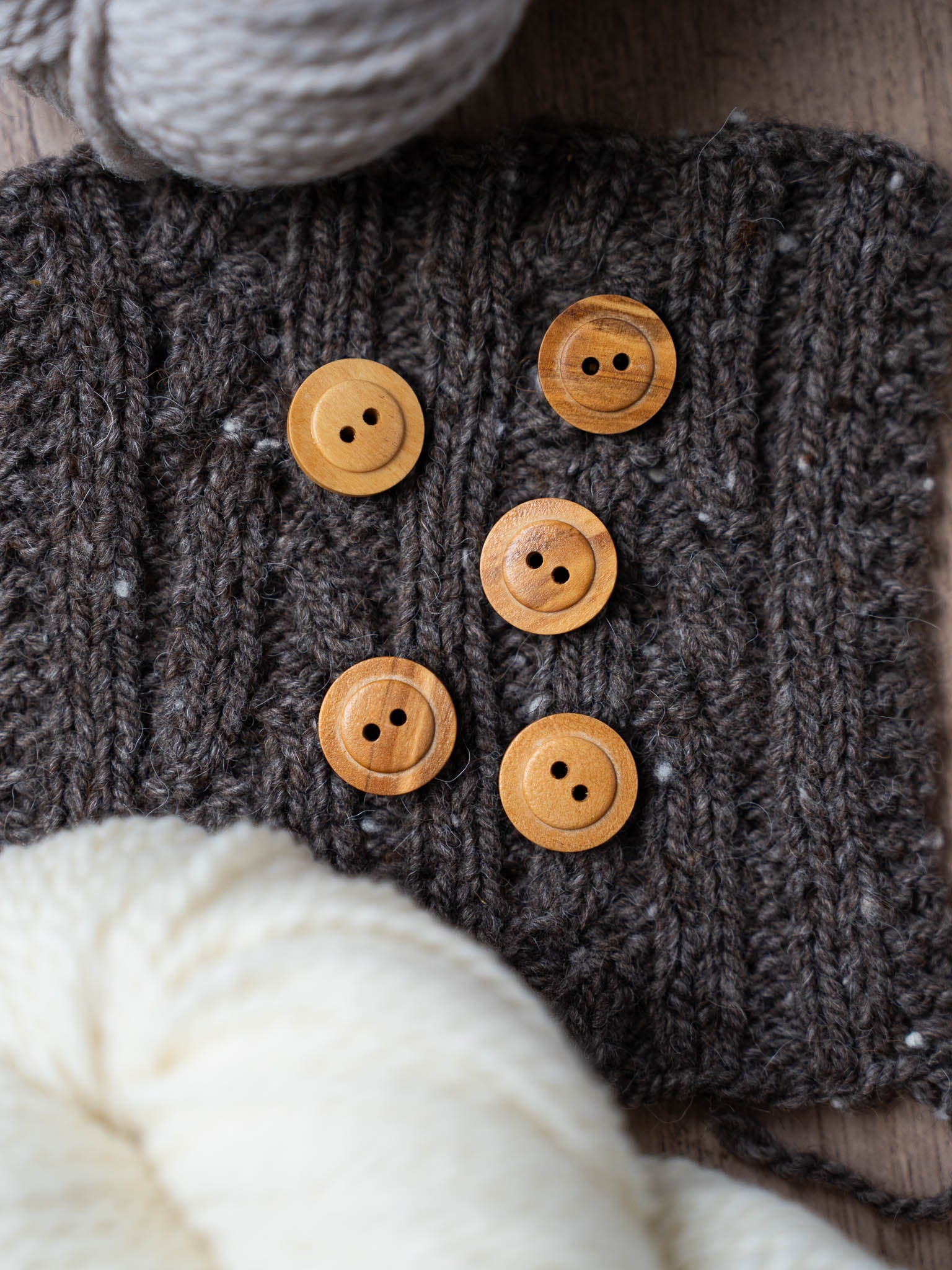 Bentley <br/><small>18mm Wood Button</small>