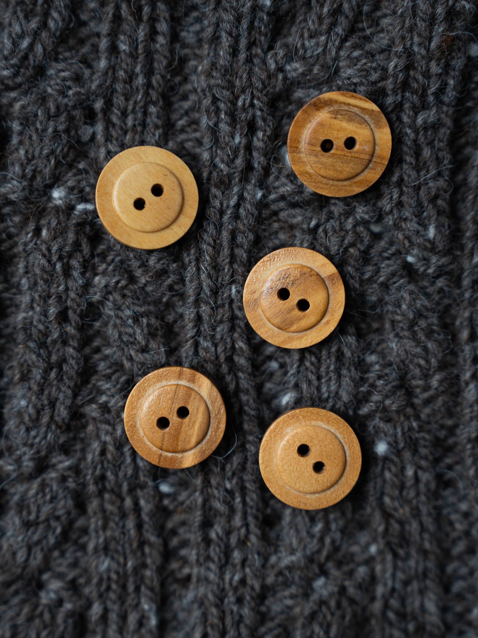 Bentley <br/><small>18mm Wood Button</small>