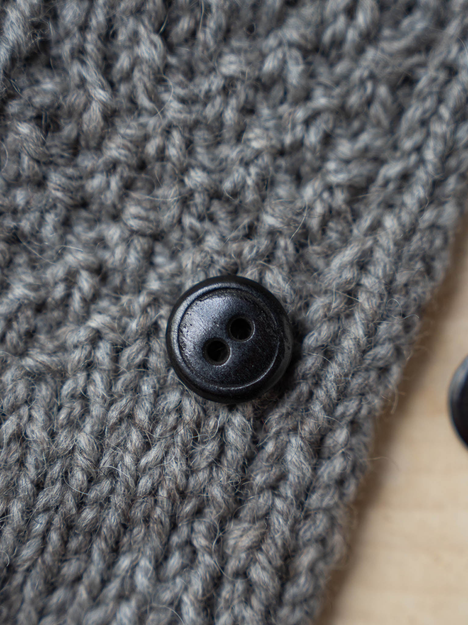 Black Bear <br/><small>15mm Vintage Wooden Button</small>
