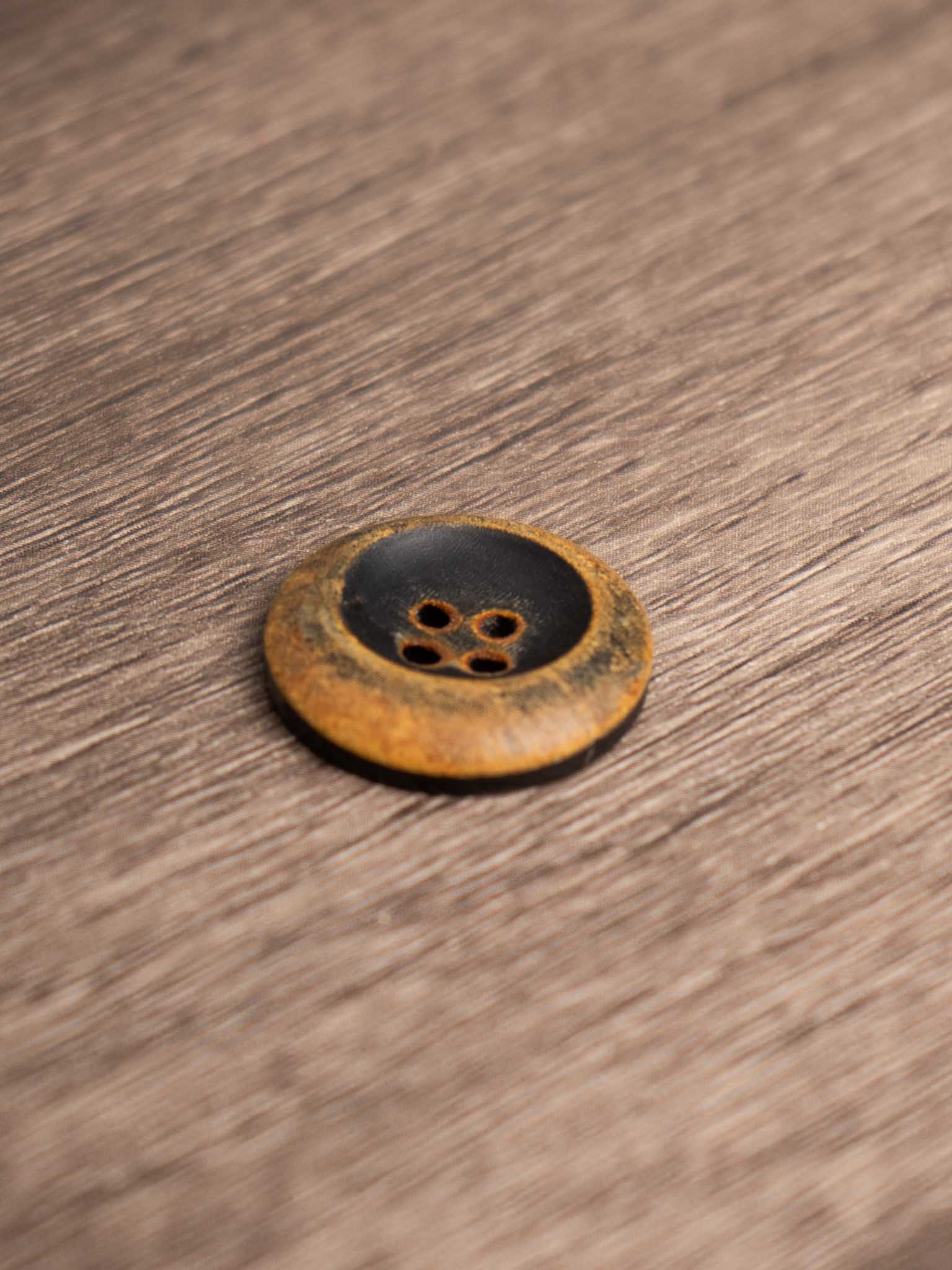 Black Coffee<br/><small>15 - 25mm Horn Button</small>