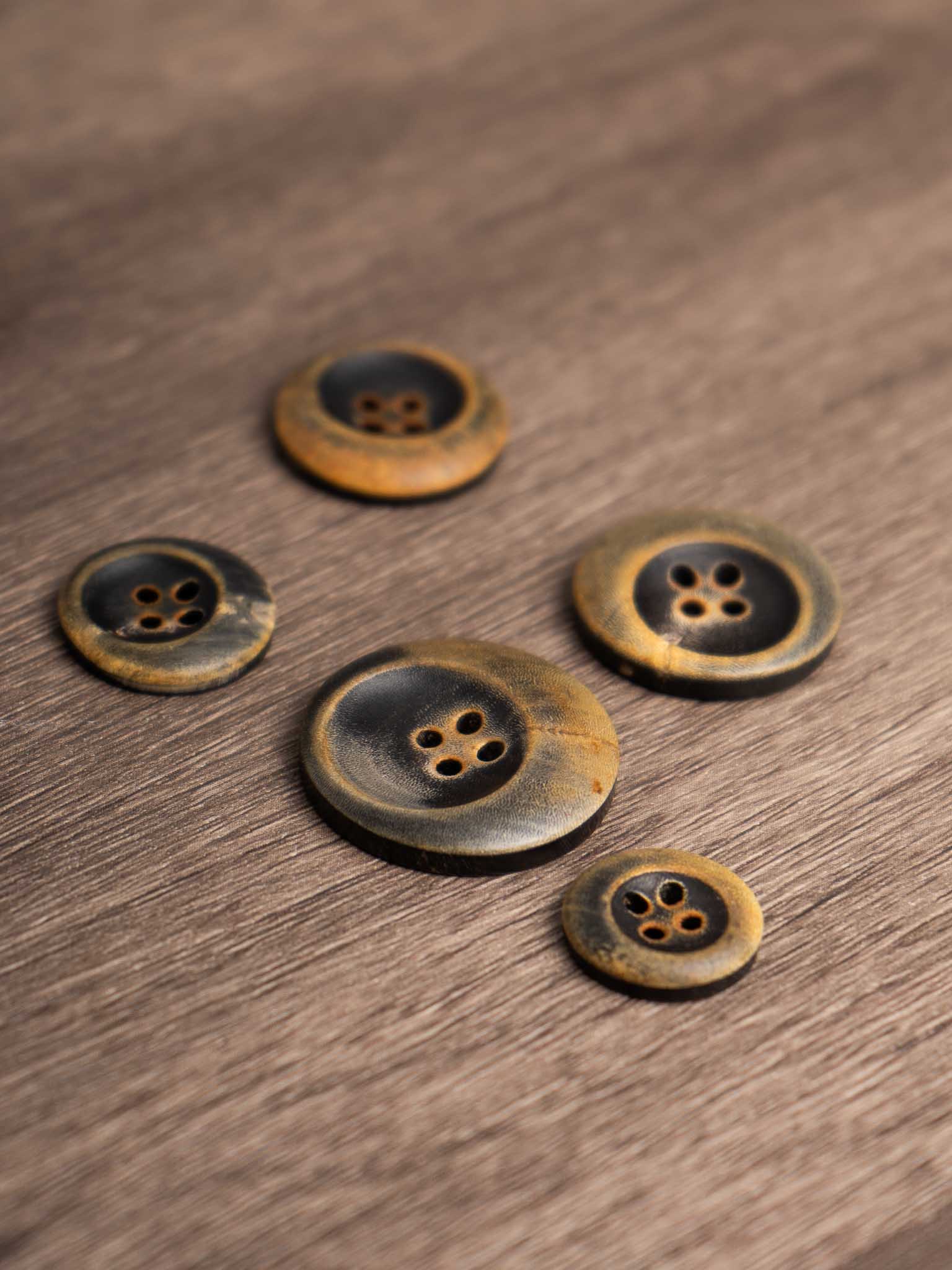 Black Coffee<br/><small>15 - 25mm Horn Button</small>