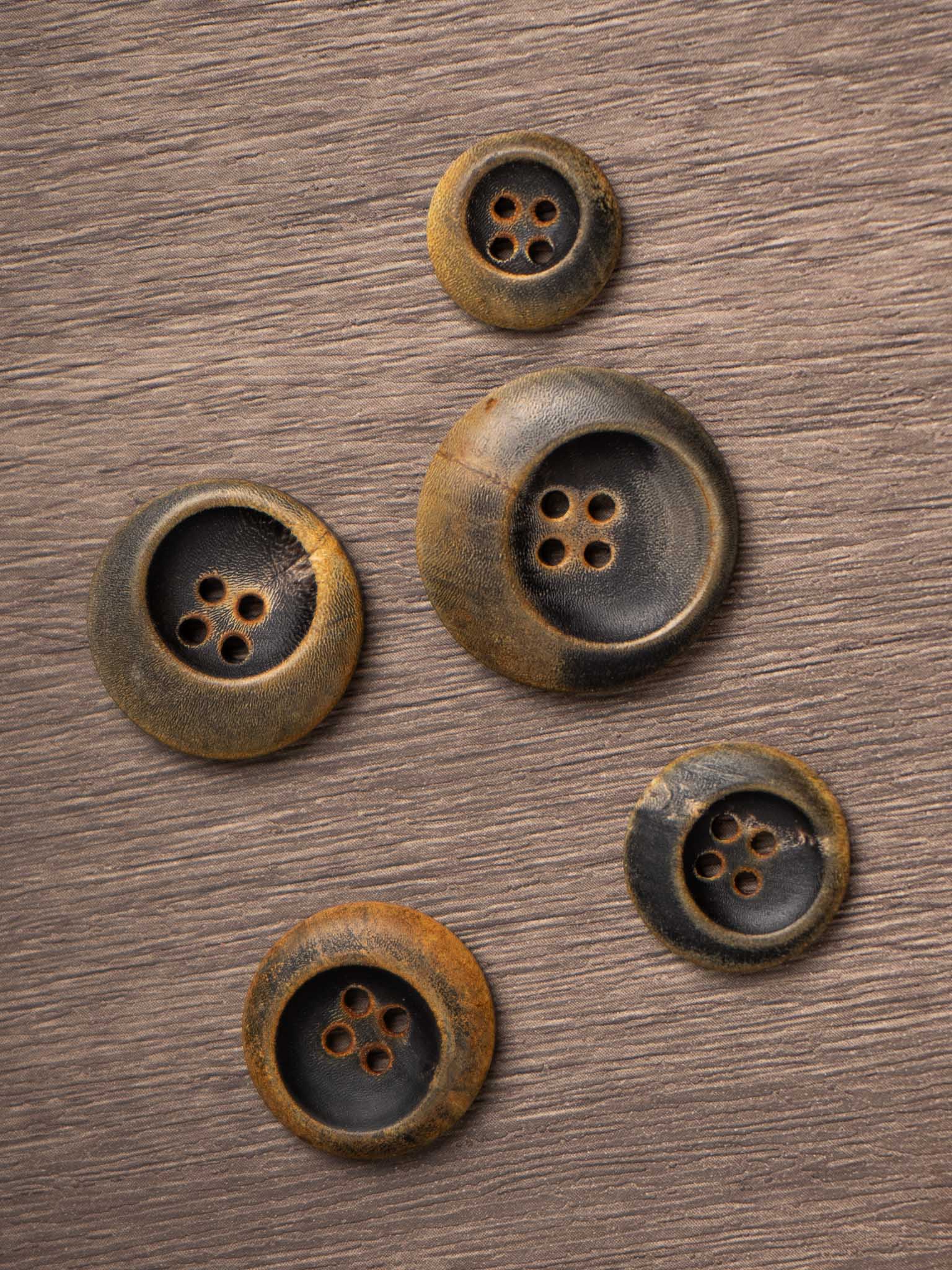 Black Coffee<br/><small>15 - 25mm Horn Button</small>