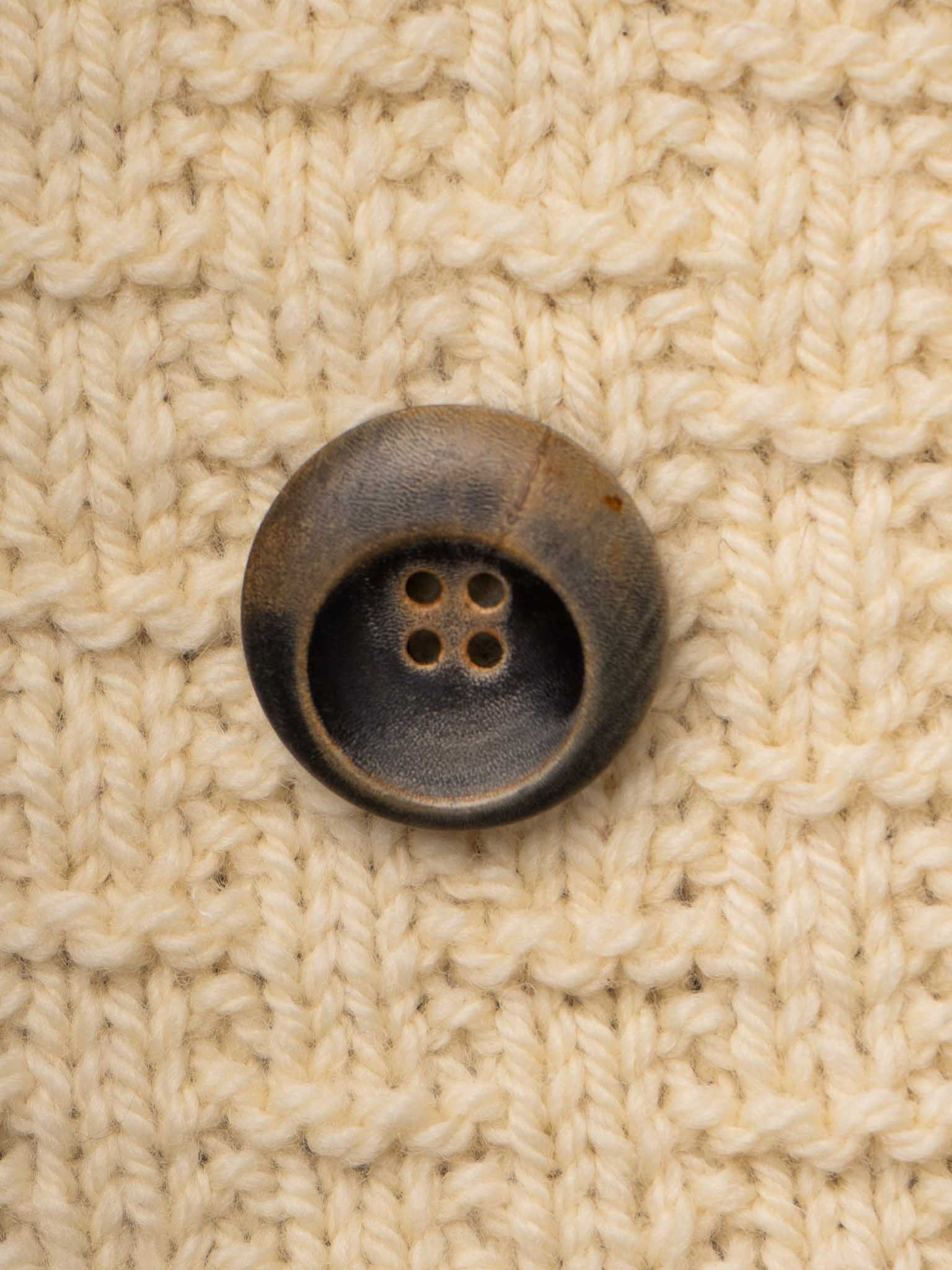 Black Coffee<br/><small>15 - 25mm Horn Button</small>