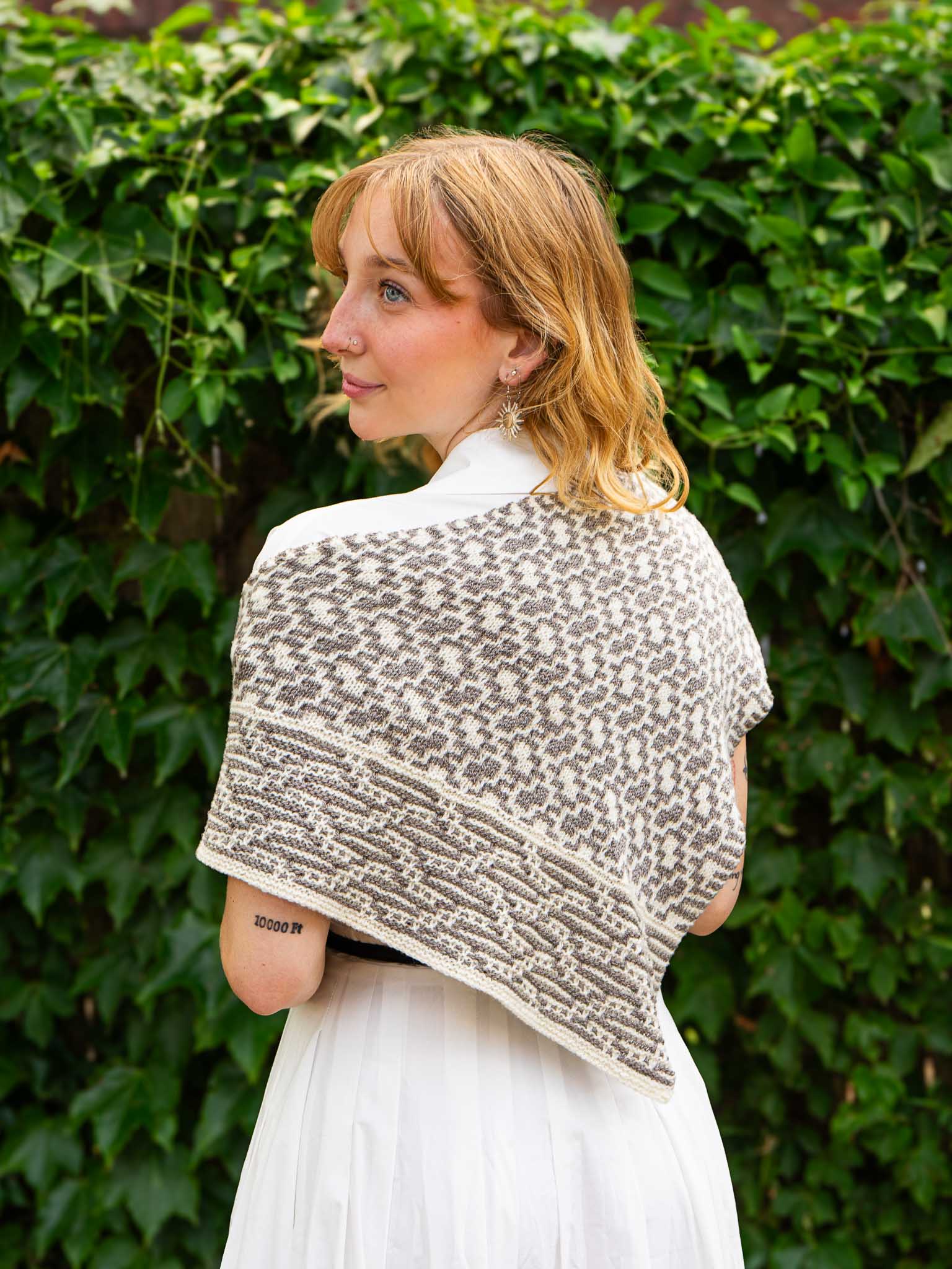 Brocadia<br/><small>shawl knitting pattern</small>