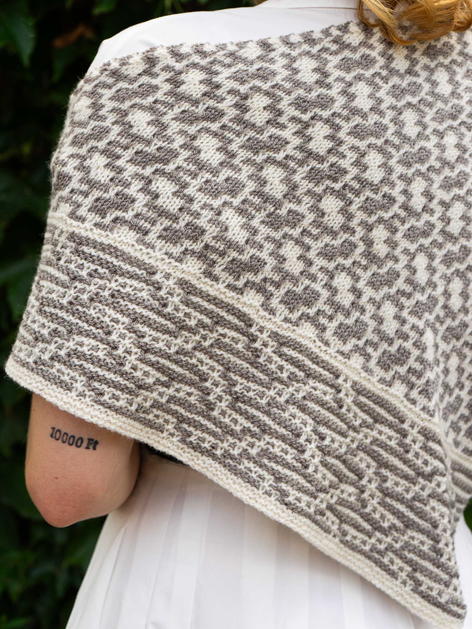 Brocadia<br/><small>shawl knitting pattern</small>
