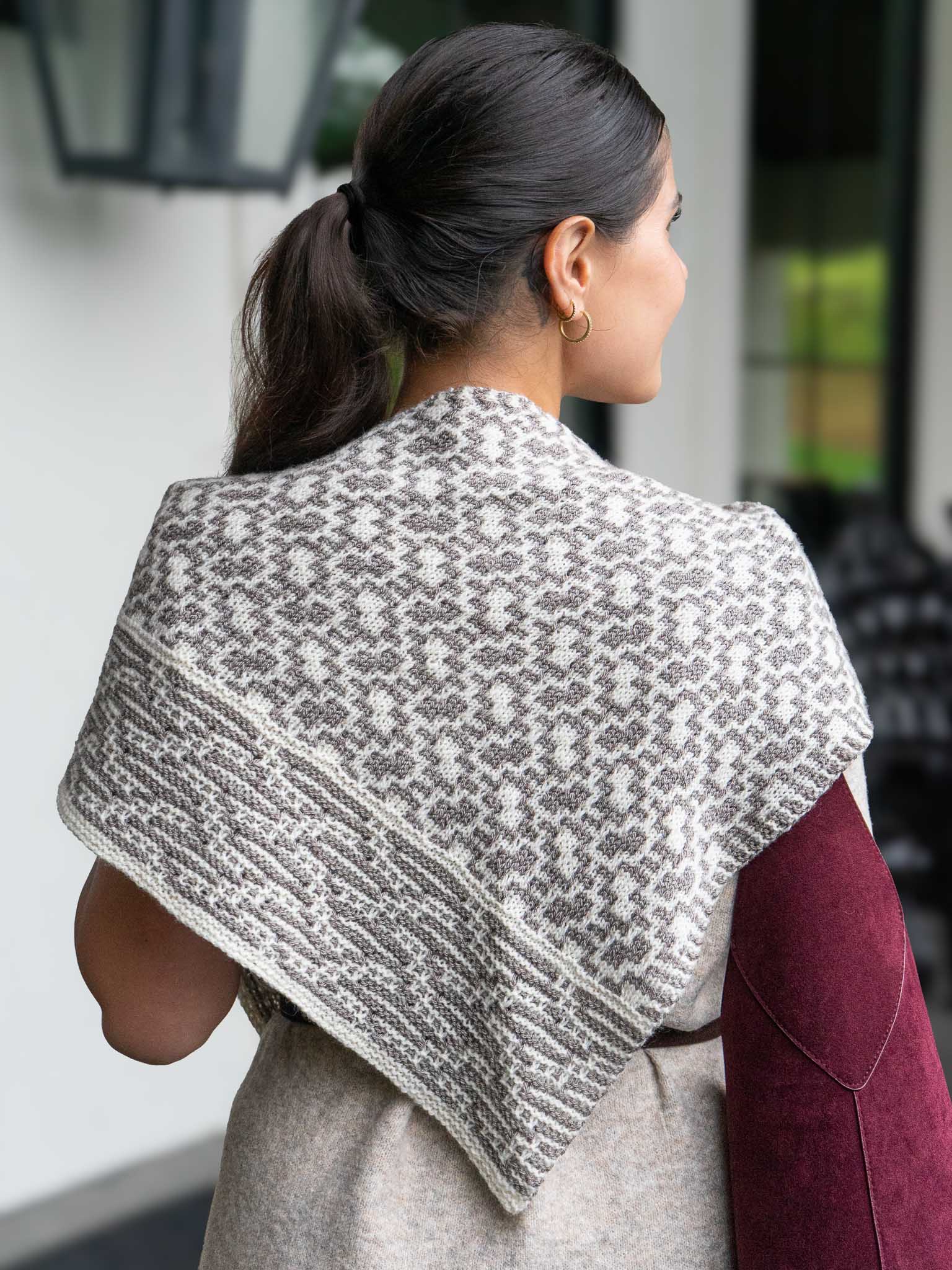 Brocadia<br/><small>shawl knitting pattern</small>