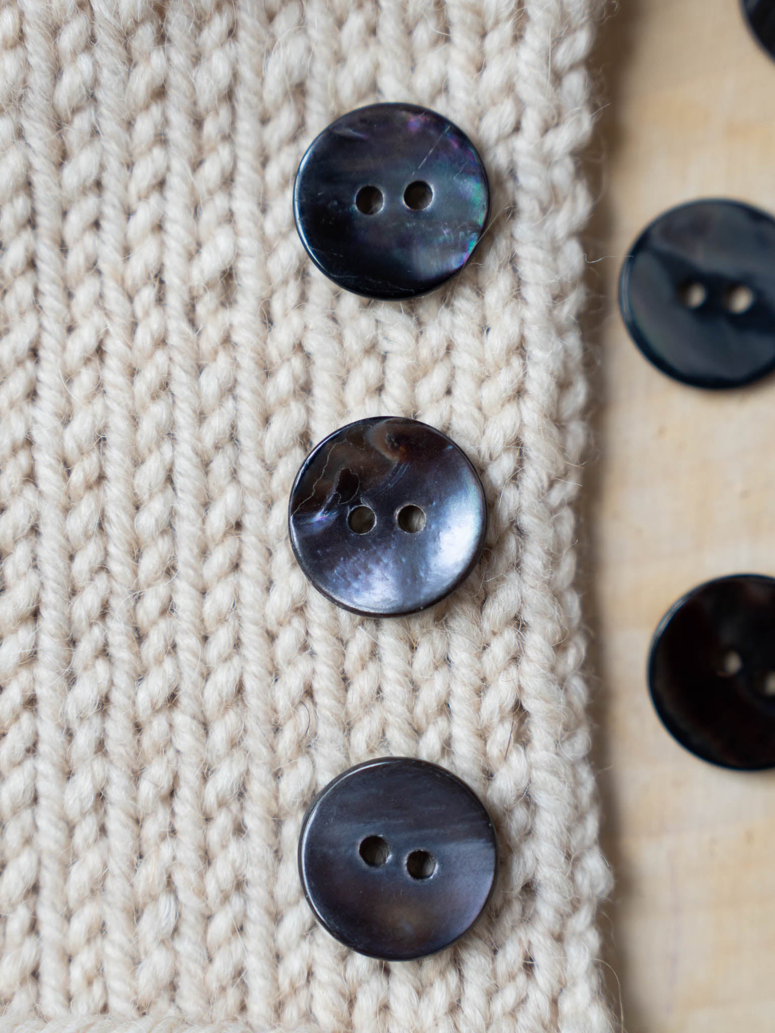 Brown Agoya Shell Buttons 18mm
