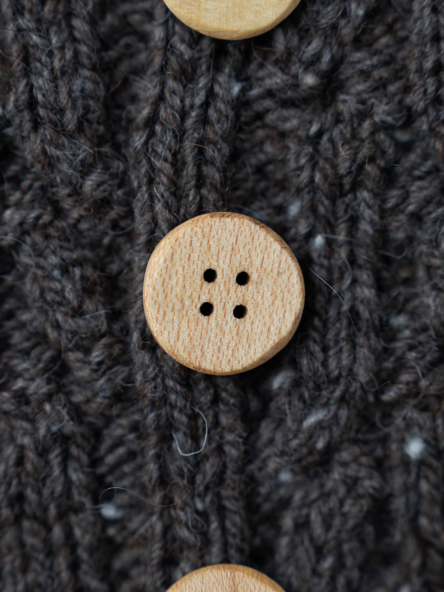 Canadian Maple Wood <br/><small>20mm Wood Button</small>