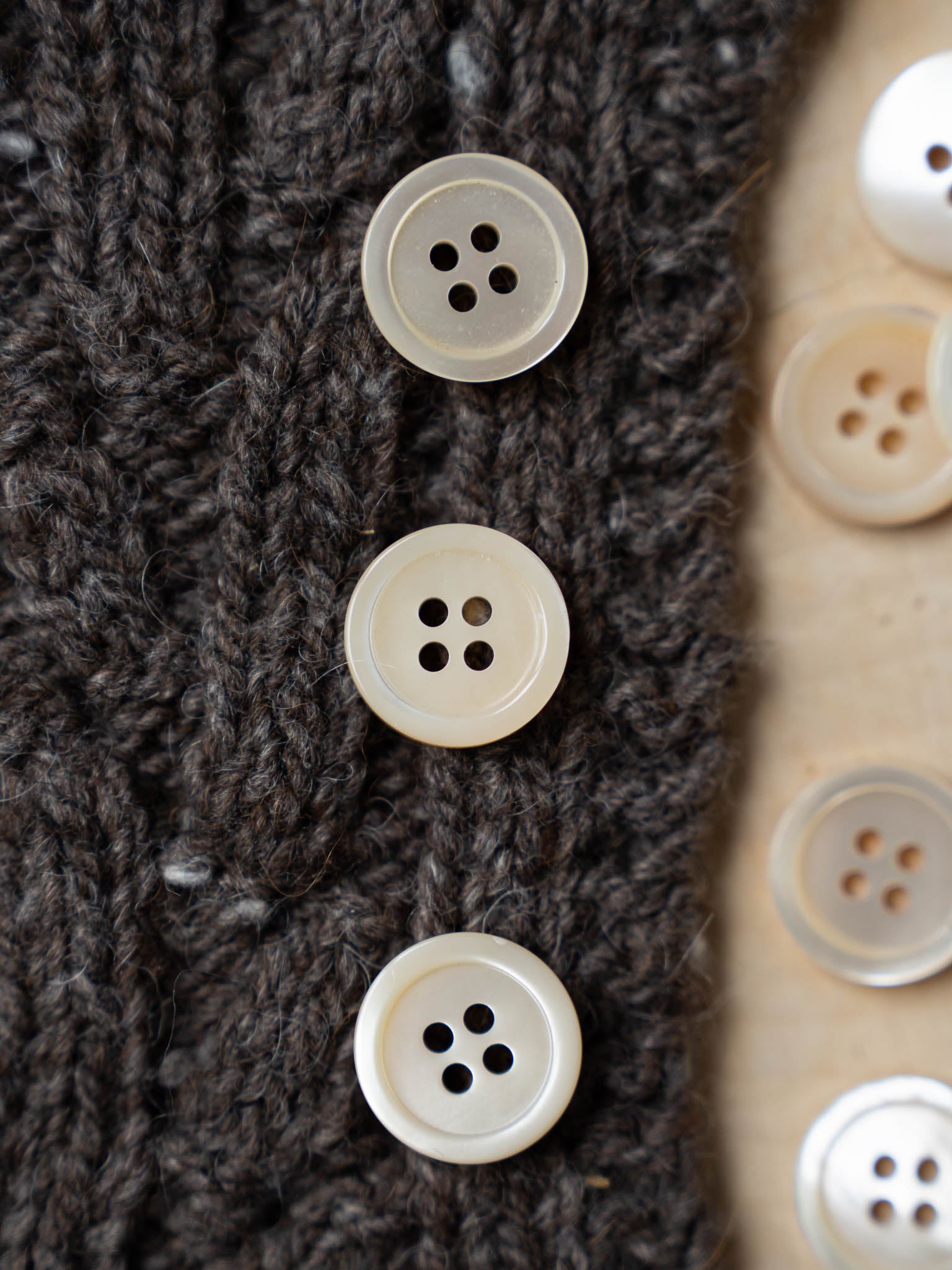 Devon  <br/><small>12mm Shell Button</small>