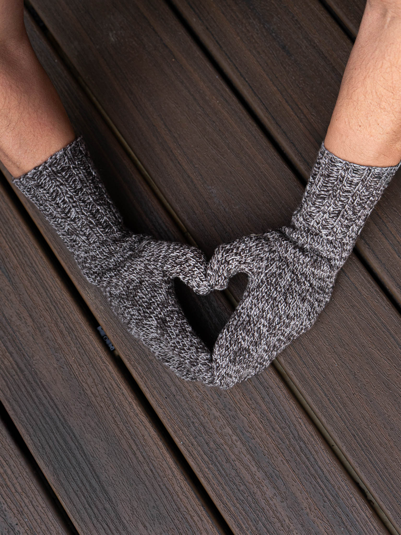 Everybody's Mittens <br/><small>accessory knitting pattern</small>