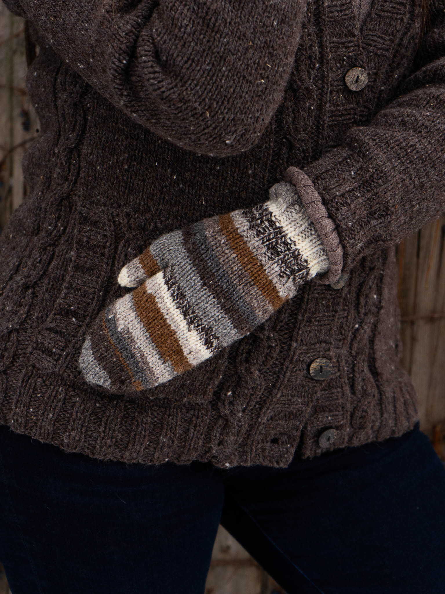 Everybody's Mittens <br/><small>accessory knitting pattern</small>