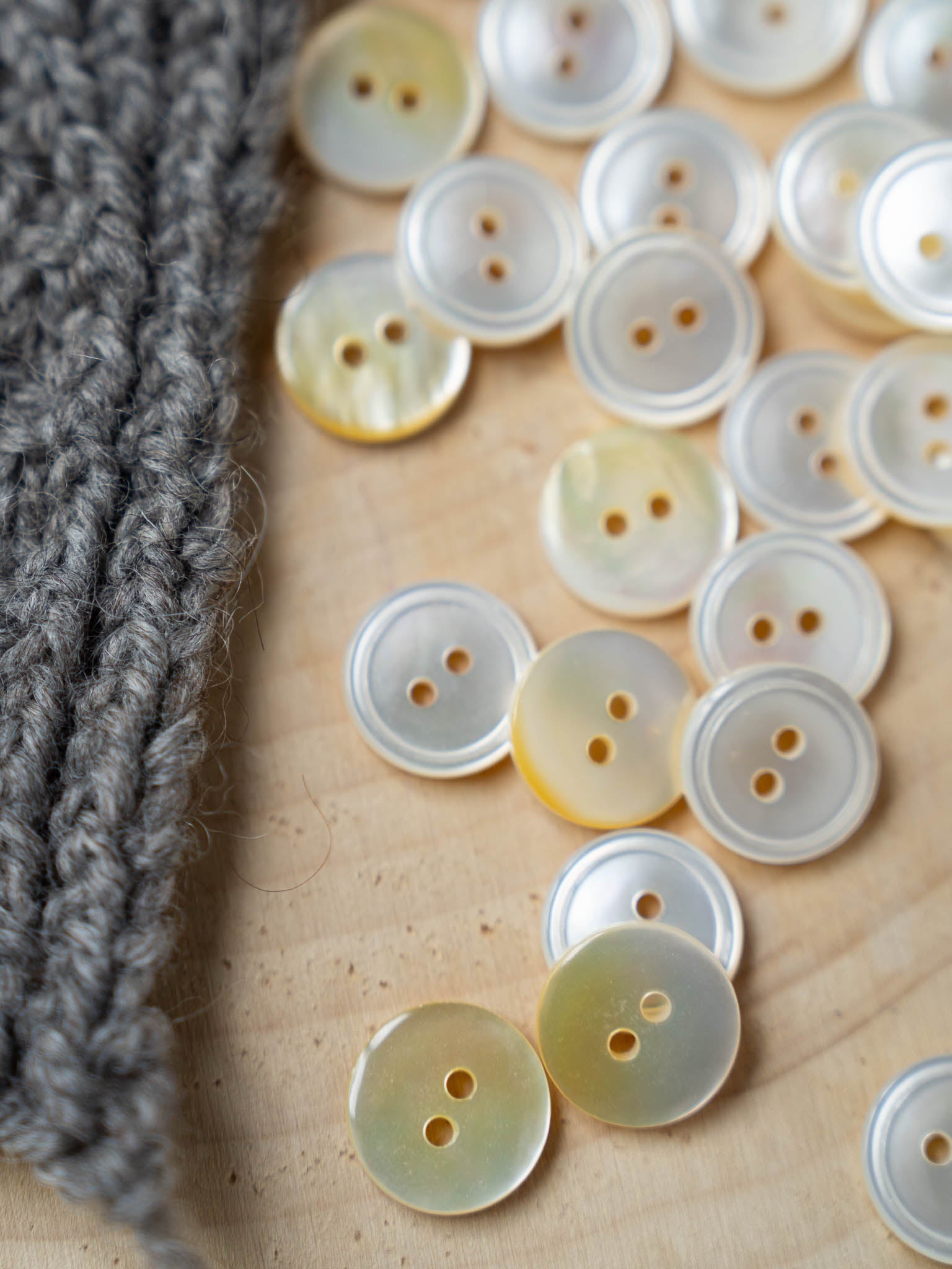 Gerda Button <br/><small>12mm Shell Button</small>
