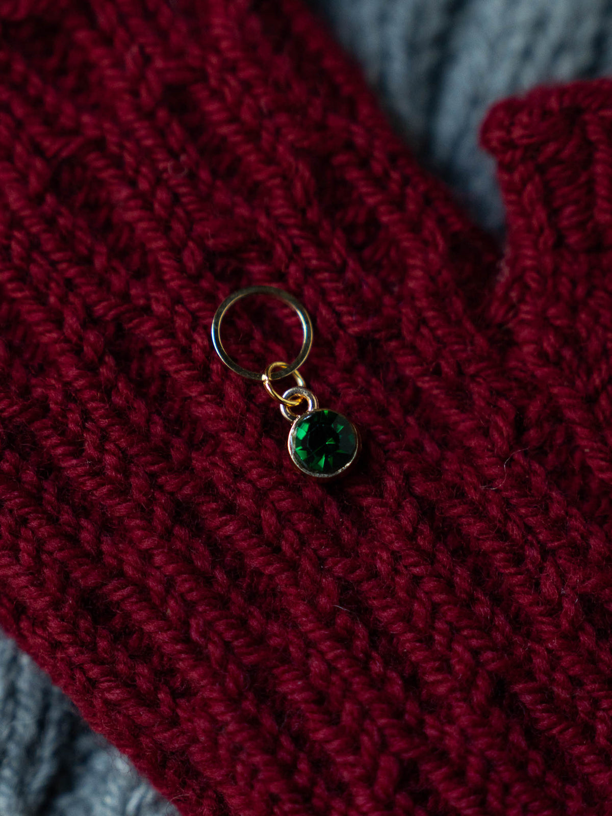 Holiday Knitting Progress Keeper – Festive Christmas Stitch Marker & Knitting Accessory