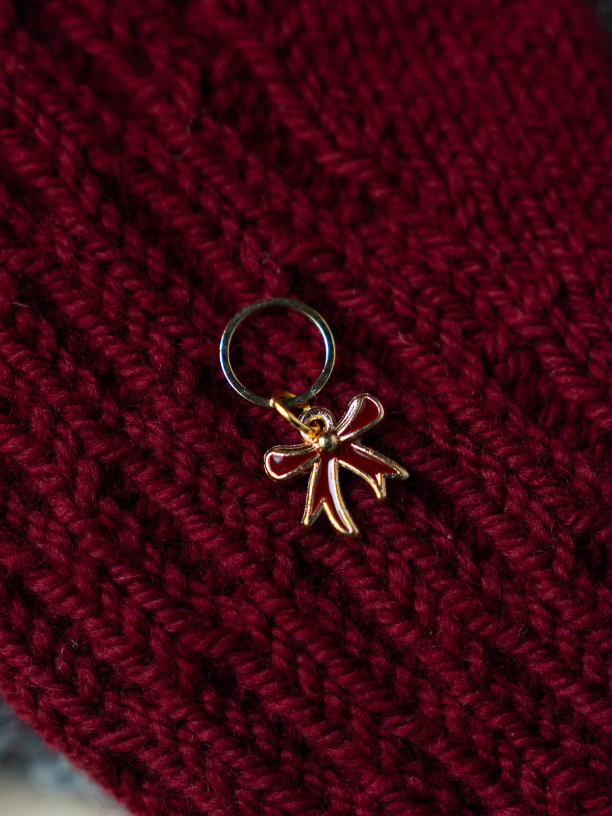 Holiday Knitting Progress Keeper – Festive Christmas Stitch Marker & Knitting Accessory