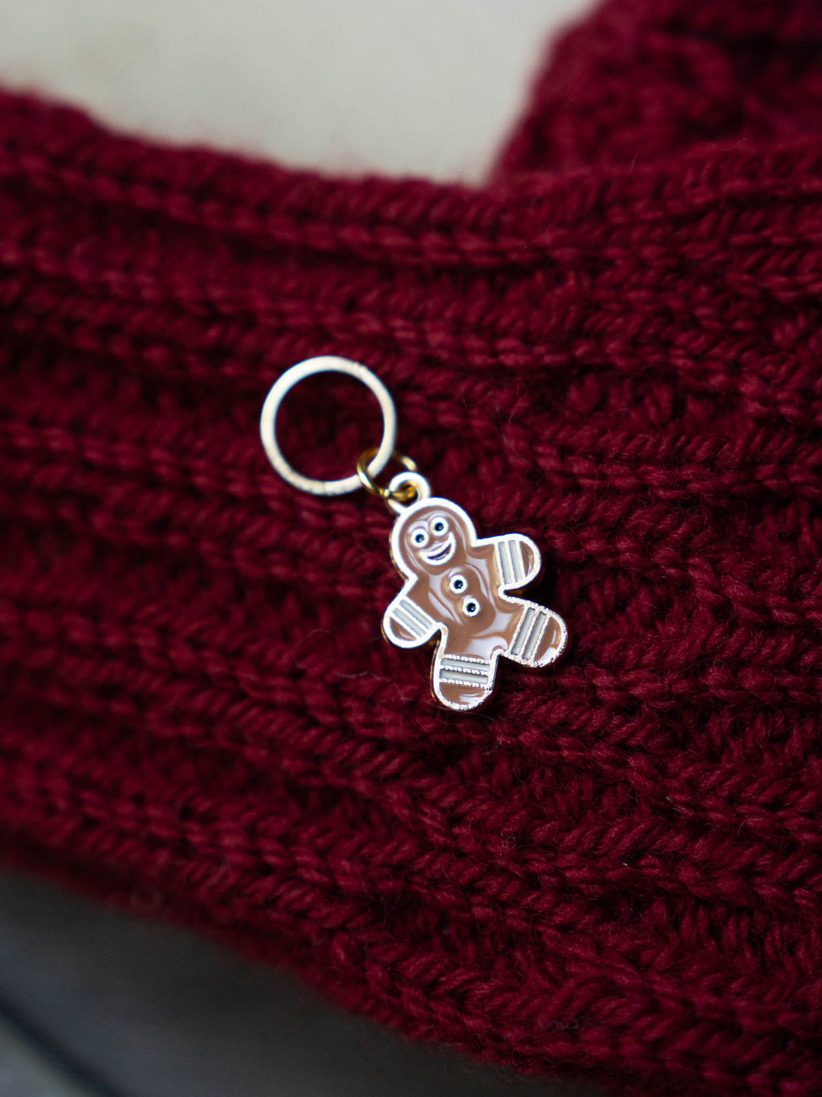 Holiday Knitting Progress Keeper – Festive Christmas Stitch Marker & Knitting Accessory