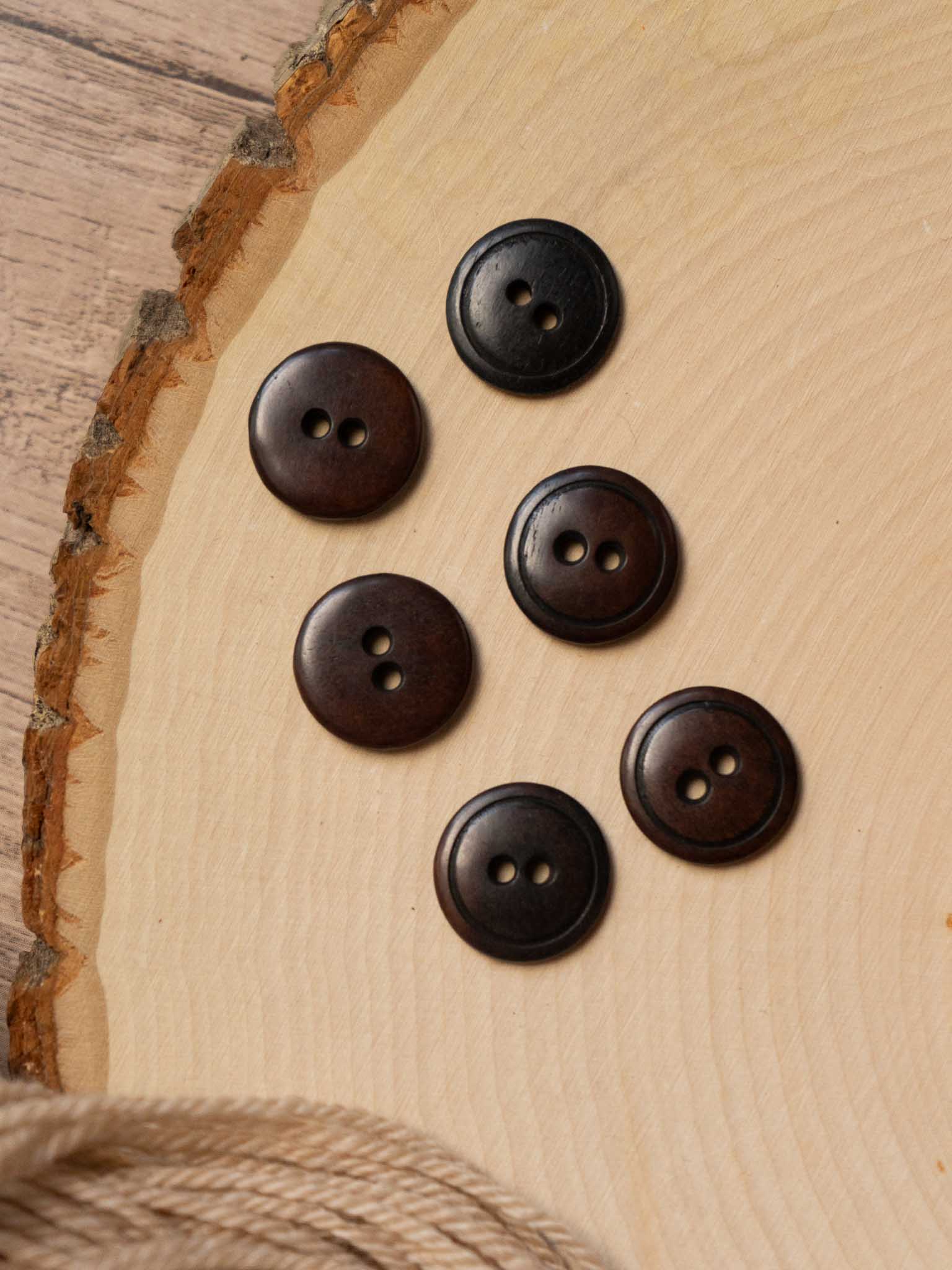 Midnight <br/><small>Wooden Button</small>