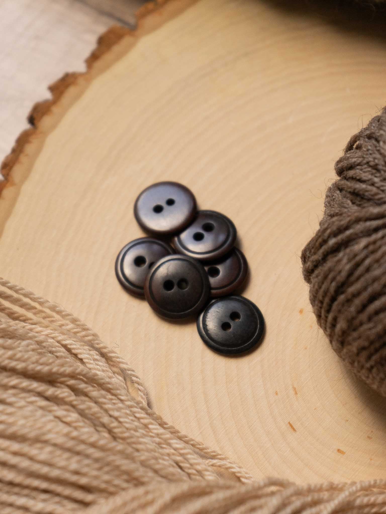 Midnight <br/><small>Wooden Button</small>