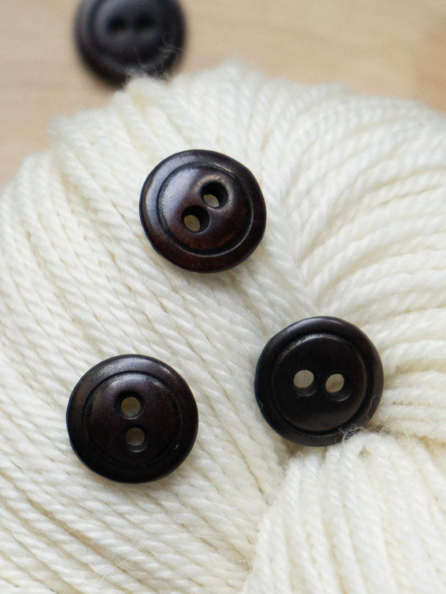 Black Bear <br/><small>Vintage Wooden Button</small>