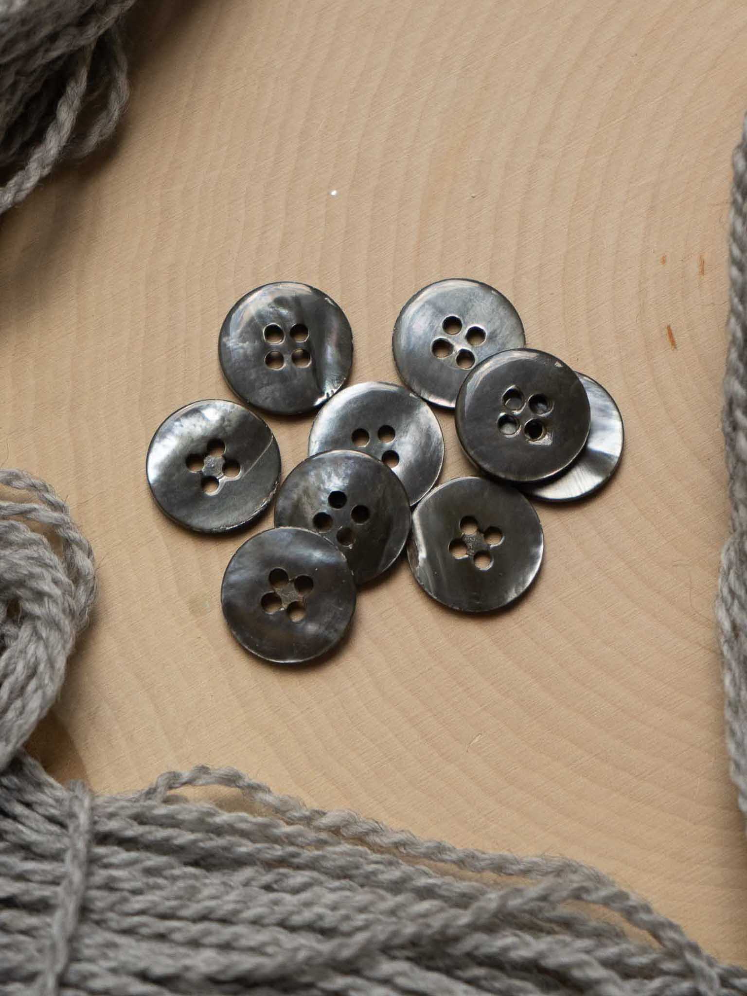 Mist <br/><small>Vintage Mother of Pearl Button</small>