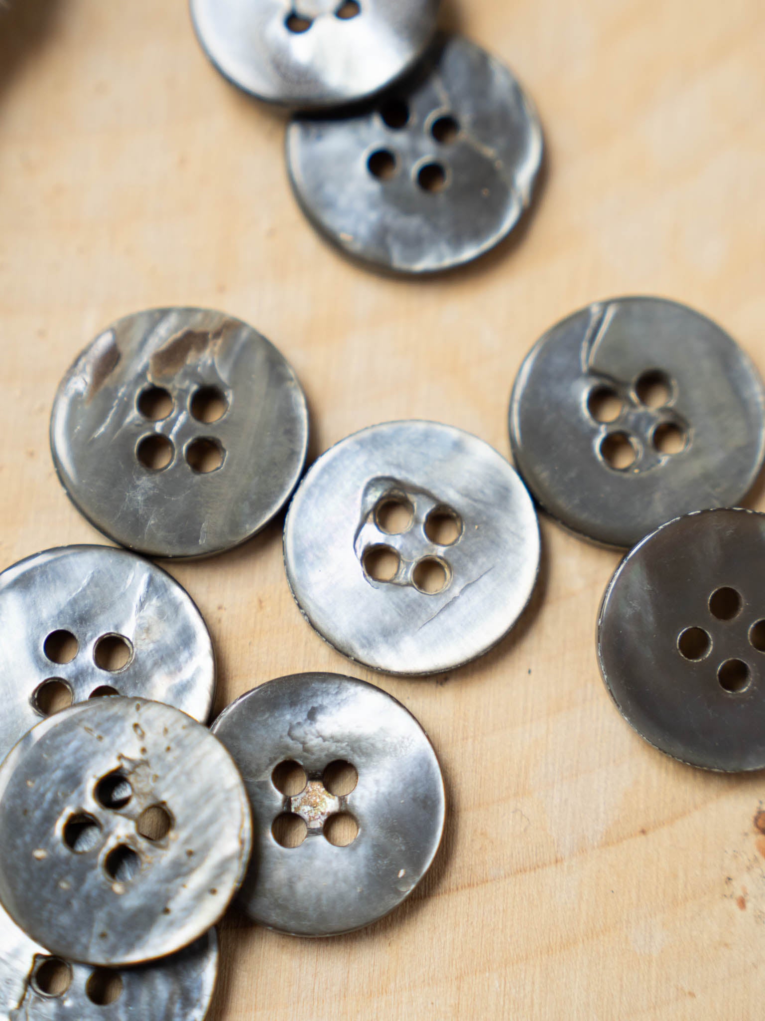 Mist <br/><small> 18mm Vintage Mother of Pearl Button</small>