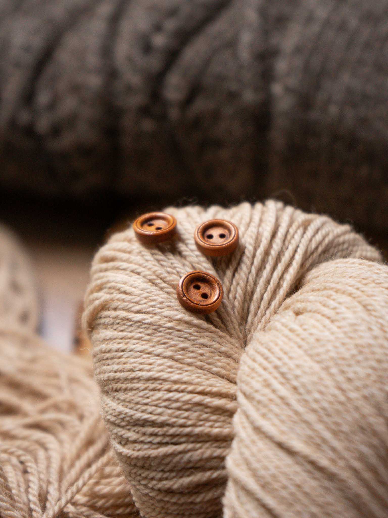 Oak <br/><small>Wooden Button</small>
