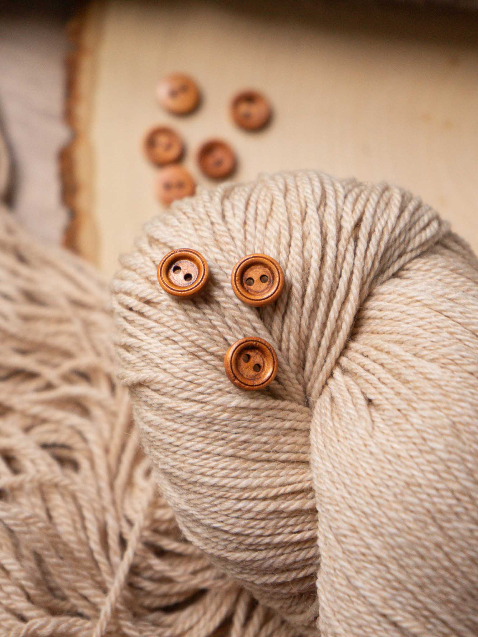 Oak <br/><small>Wooden Button</small>