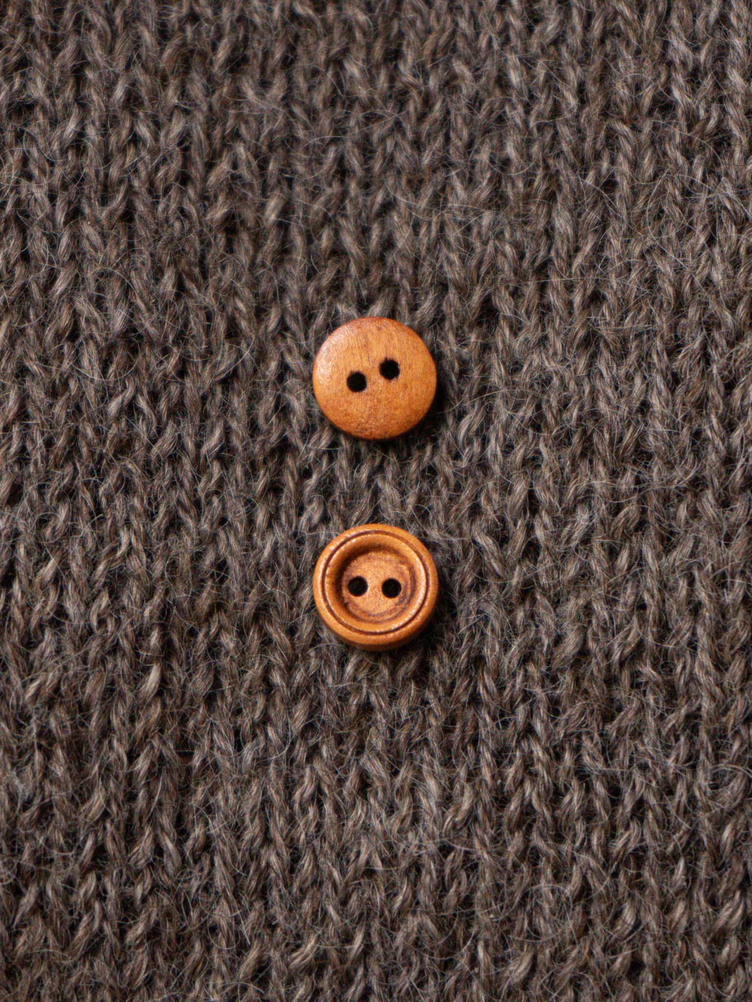 Oak <br/><small>Wooden Button</small>
