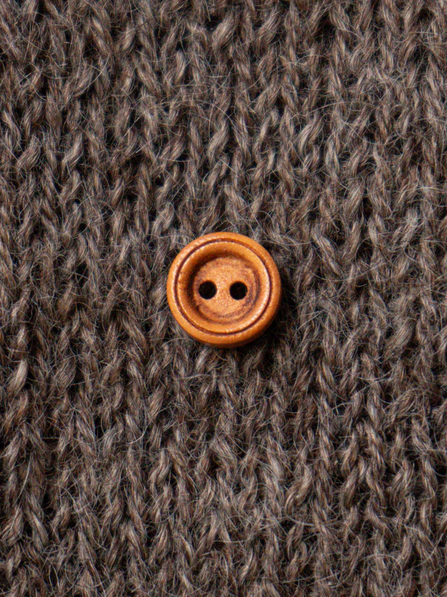 Oak <br/><small>Wooden Button</small>
