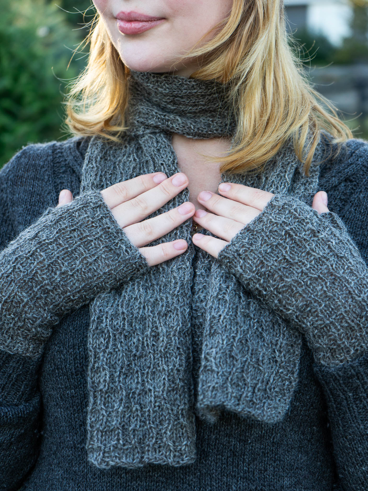 Paris-Roubaix Mitts, Hat, and Scarf <br/><small>knitting pattern</small>