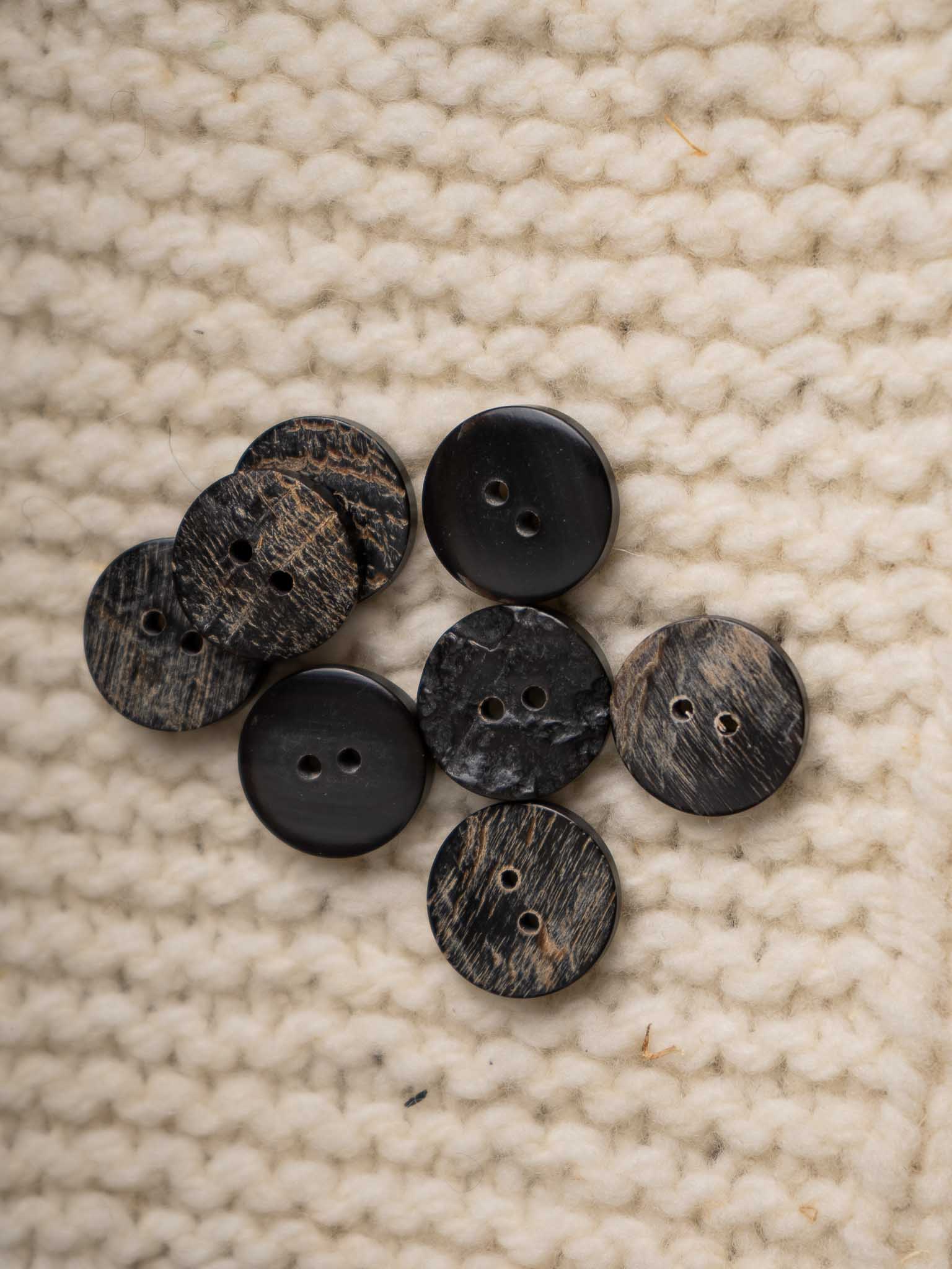 Pear <br/><small>18mm Horn Button</small>