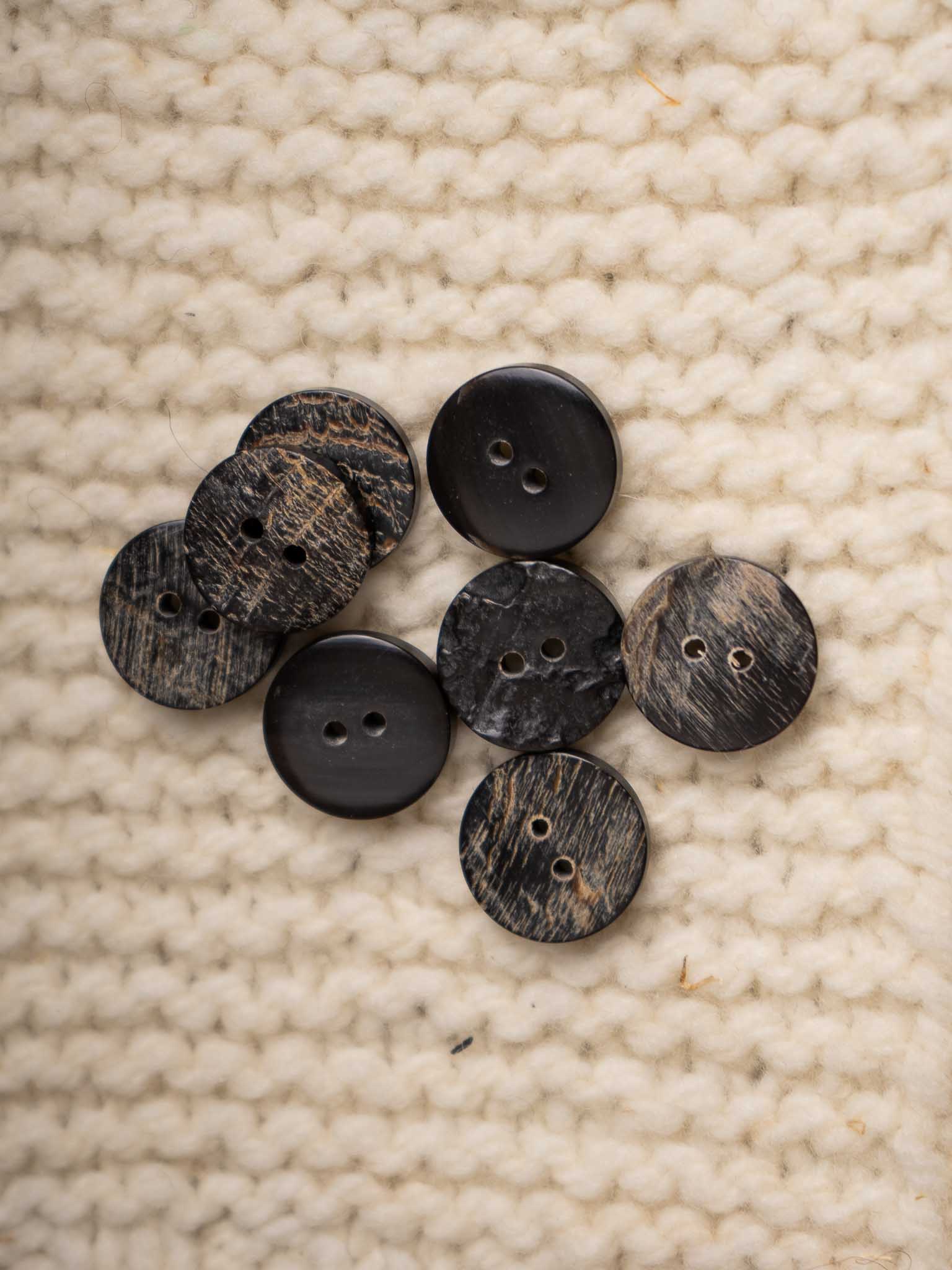 Pear <br/><small>18mm Horn Button</small>