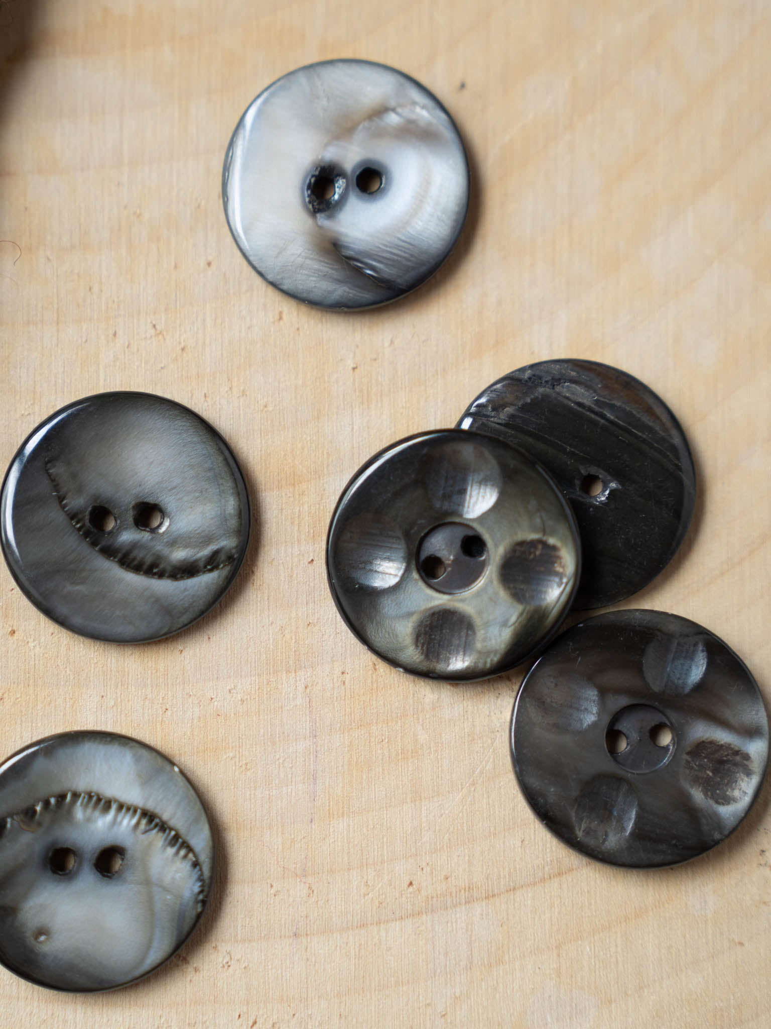 Puddle <br/><small> 22mm Vintage Mother of Pearl Button</small>