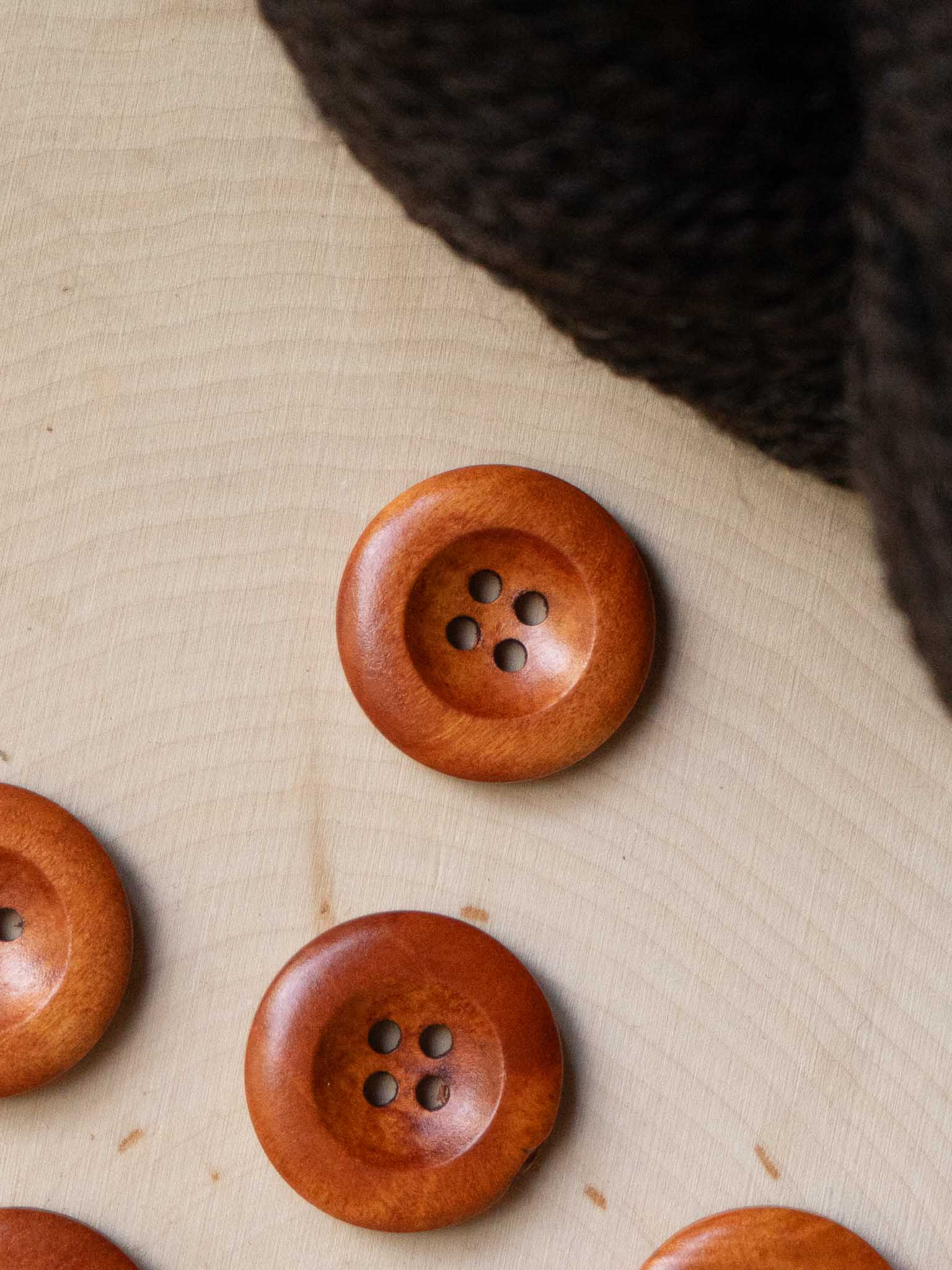 "Redwood" <br/><small>Wooden Button</small>